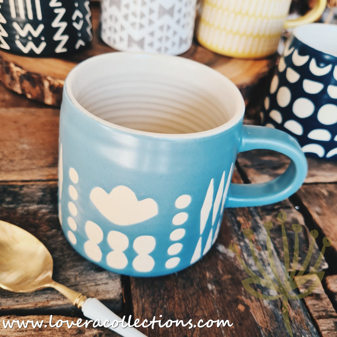 Groovy Embossed Dinnerware Set - 70% Off Clearance Sale | Elegant Tableware for Parties, Weddings & Home Decor
