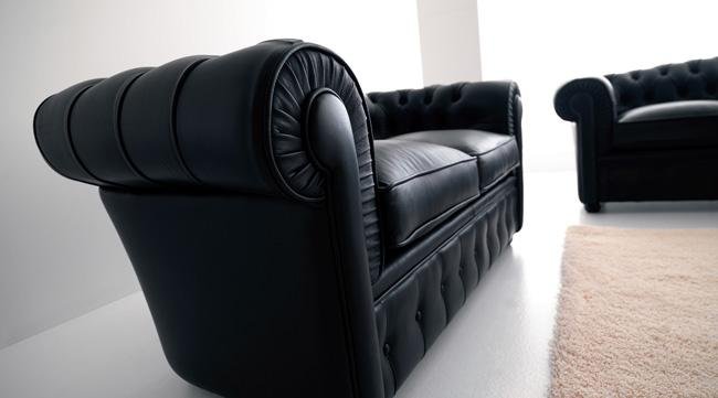 Chesterfield Three-Seat Sofa - Classic Leather Tufted Couch for Living Room, Office & Lounge - Perfect for Home Decor, Relaxing & Entertaining