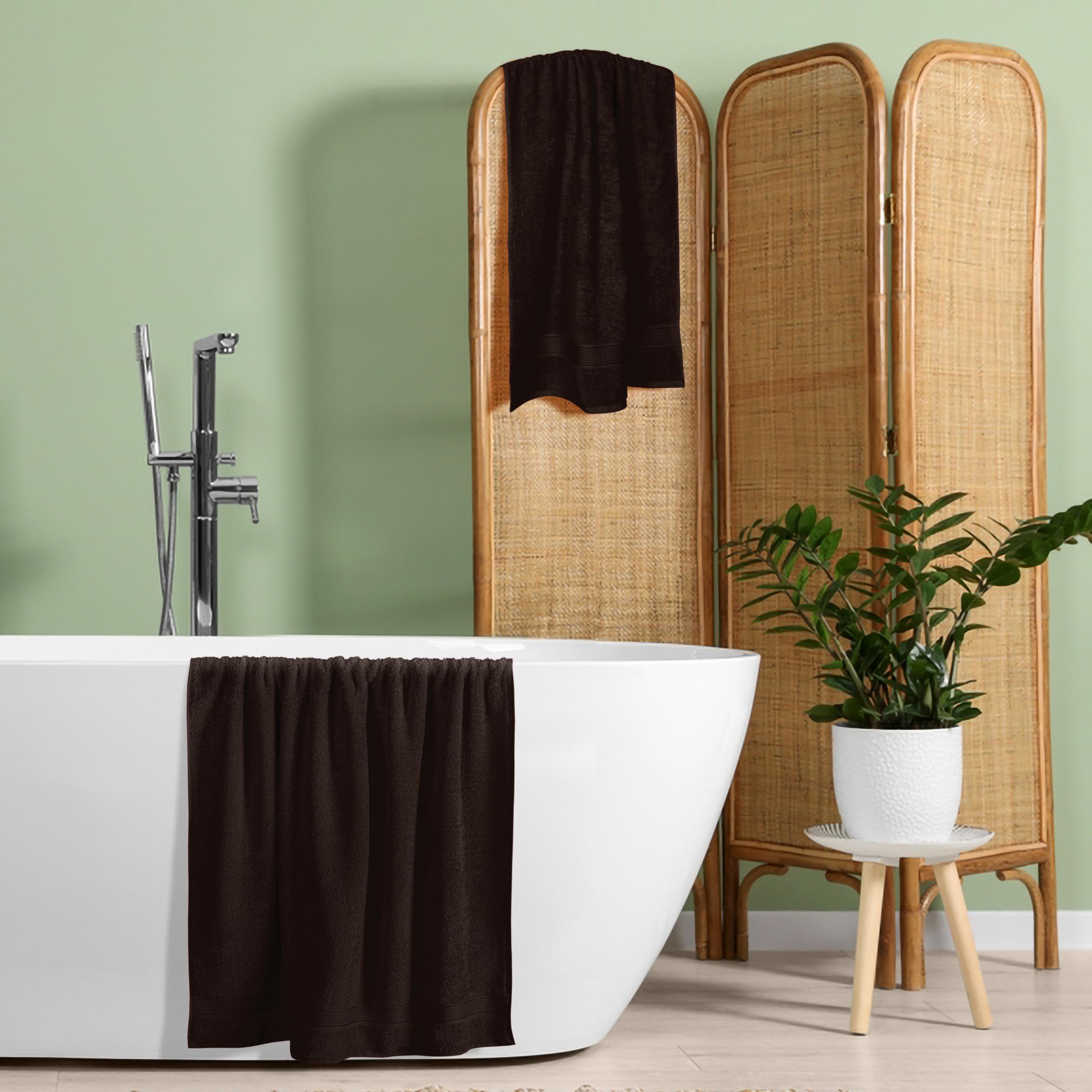 Belizzi Home 2-Pack Cotton Oversized Bath Towels 28x55 Inches - Ultra Absorbent, Quick Dry, Lightweight Large Bath Towels for Gym, Travel, Camping & Pool Use - Brown