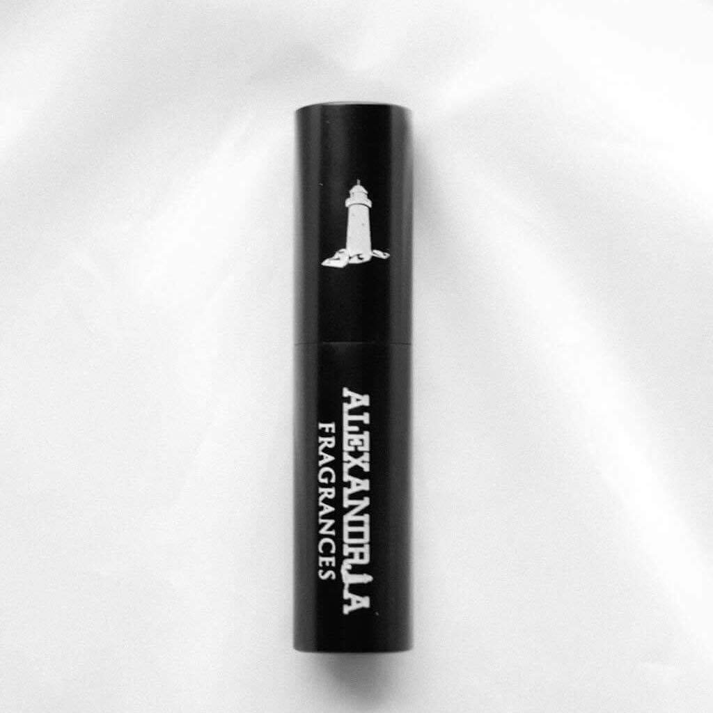 Alexandria Fragrances Amber Night Travel Spray - Long Lasting Extrait De Parfum for Women & Men, Day or Night Wear | Perfect for Travel, Date Nights & Special Occasions