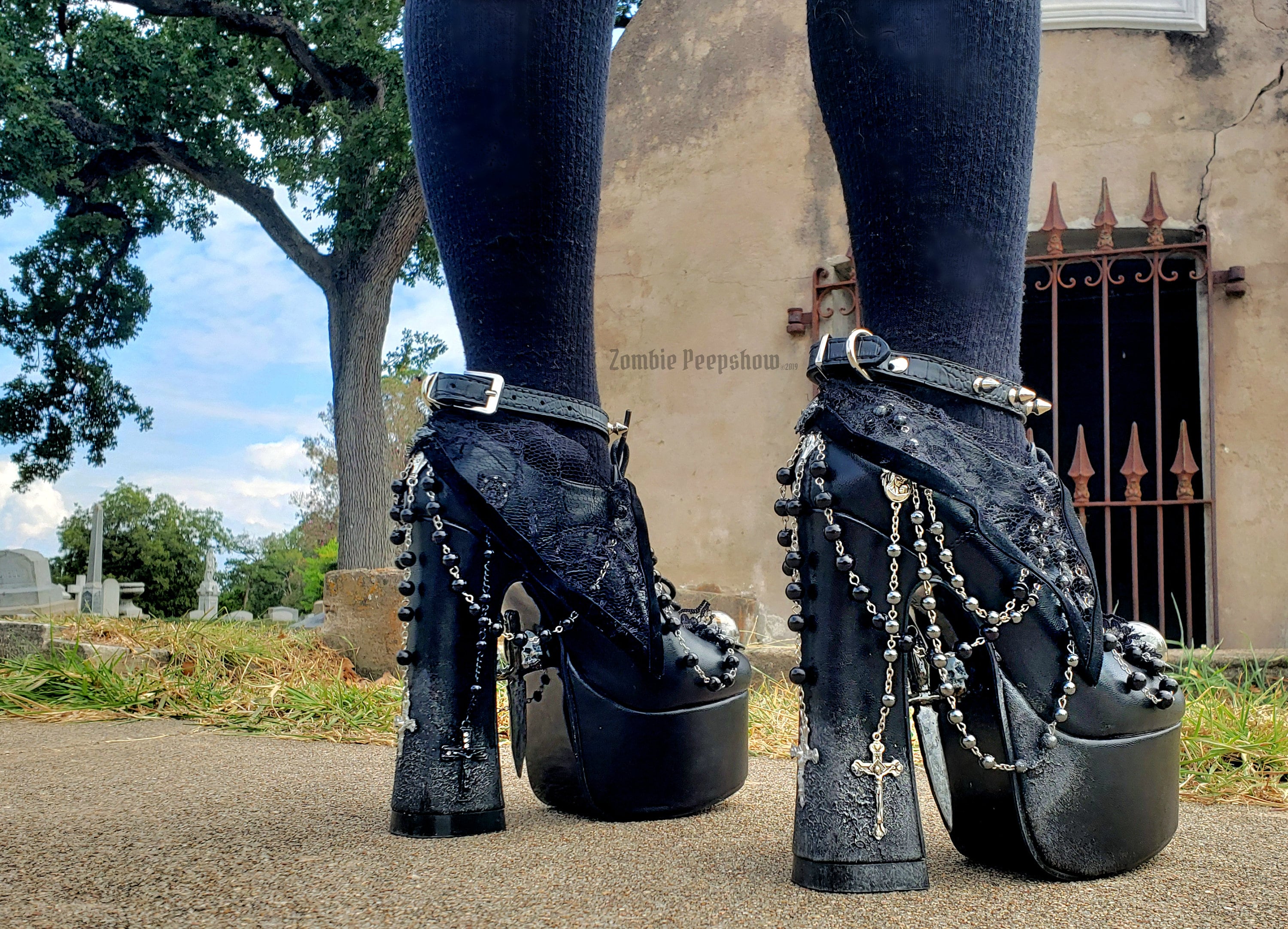 Gothic Nancy Platform Rosary Boots - Stylish Punk Ankle Boots for Women | Perfect for Halloween, Cosplay, and Alternative Fashion Outfits