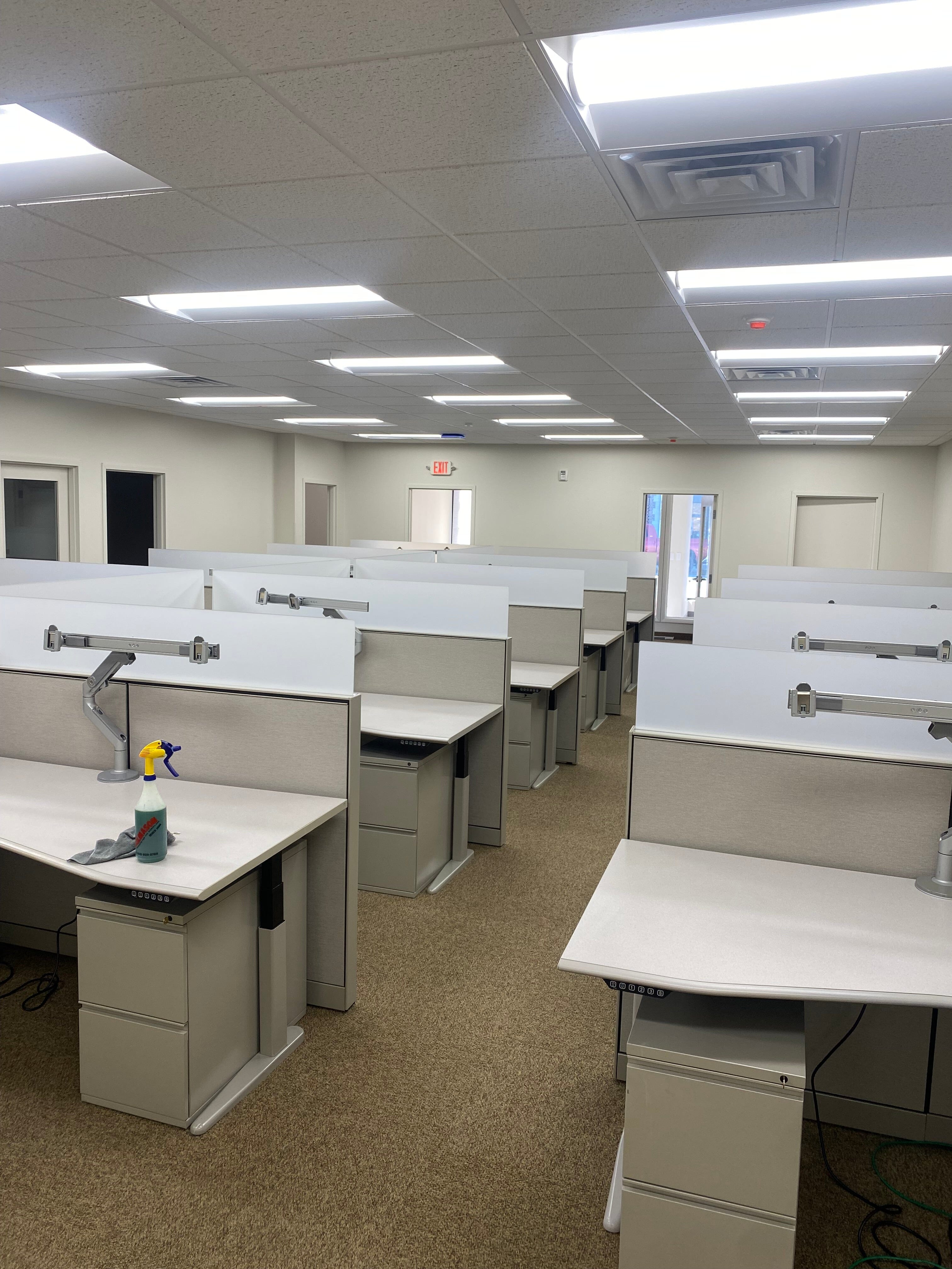 Premium Used Herman Miller Cubicles for Office & Workspace - High-Quality Refurbished Office Partitions & Workstations