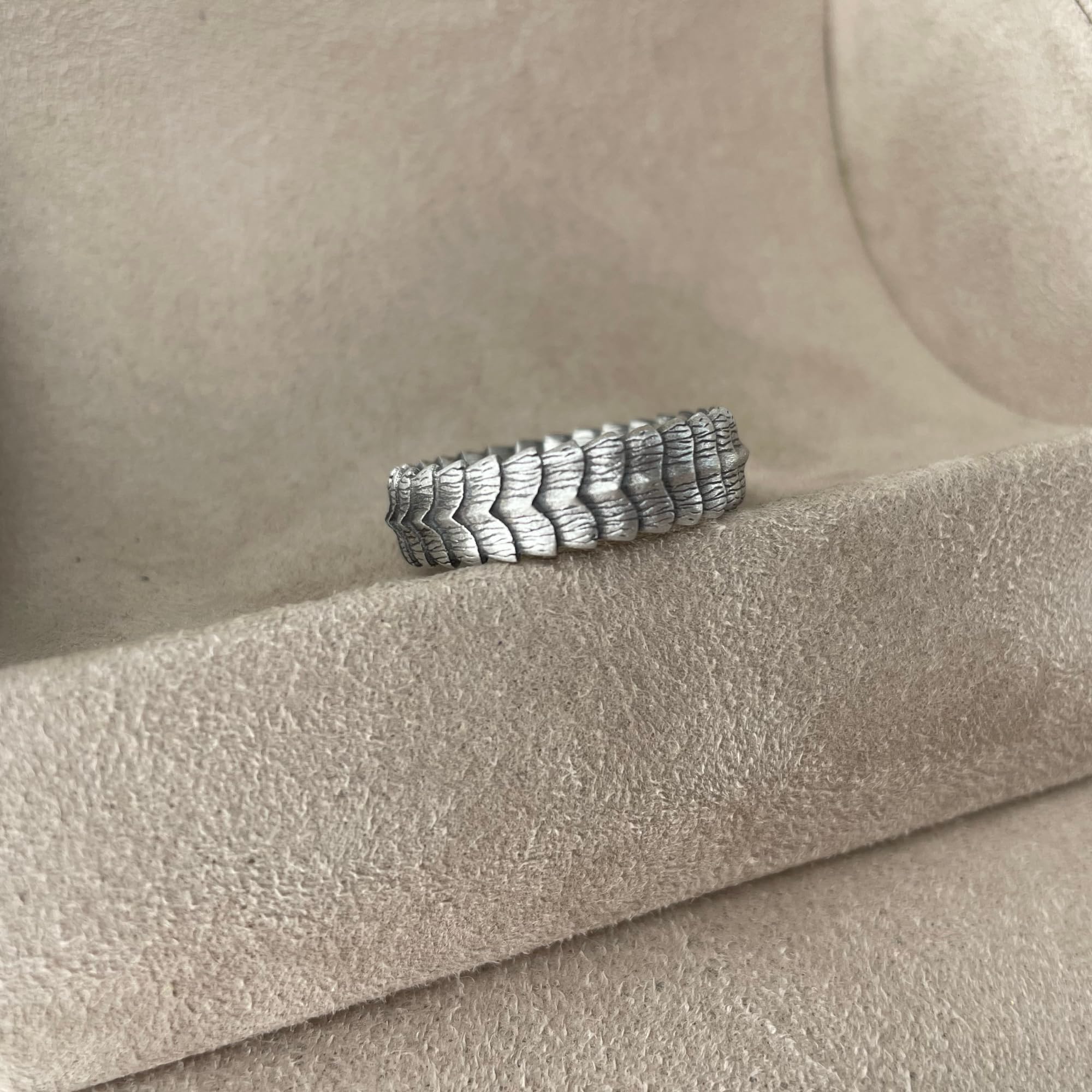 Dragon Scale Band Ring - 925K Sterling Silver Gothic Biker Ring for Men & Women - 0.31 Inch Wide Wedding Band (0.013-0.017 lbs) - Unique Memorial Gift & Special Occasion Jewelry - Perfect for Weddings, Anniversaries, Biker Events & Gothic Fashion