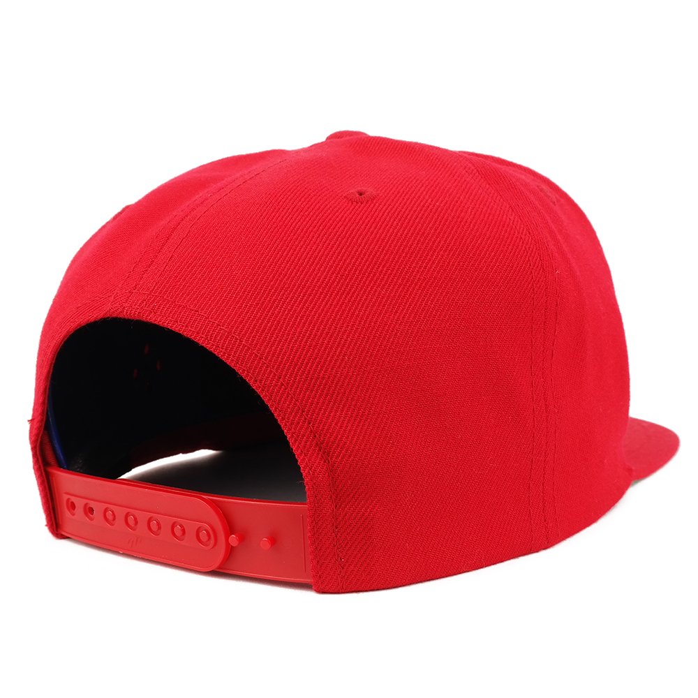 Trendy Old English Embroidered Flatbill Snapback Hat - Vintage Style Baseball Cap for Men & Women - Perfect for Streetwear, Hip Hop Fashion and Casual Outfits