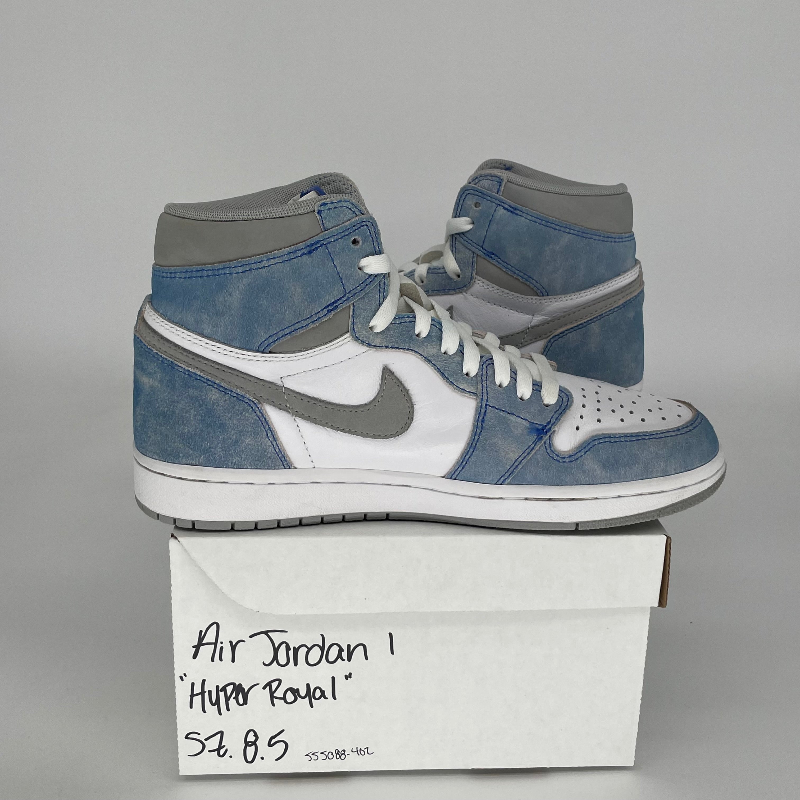 Air Jordan 1 Hyper Royal Sneakers - Size 8.5 Men's (555088-402) - Classic Basketball Shoes for Streetwear & Casual Outfits