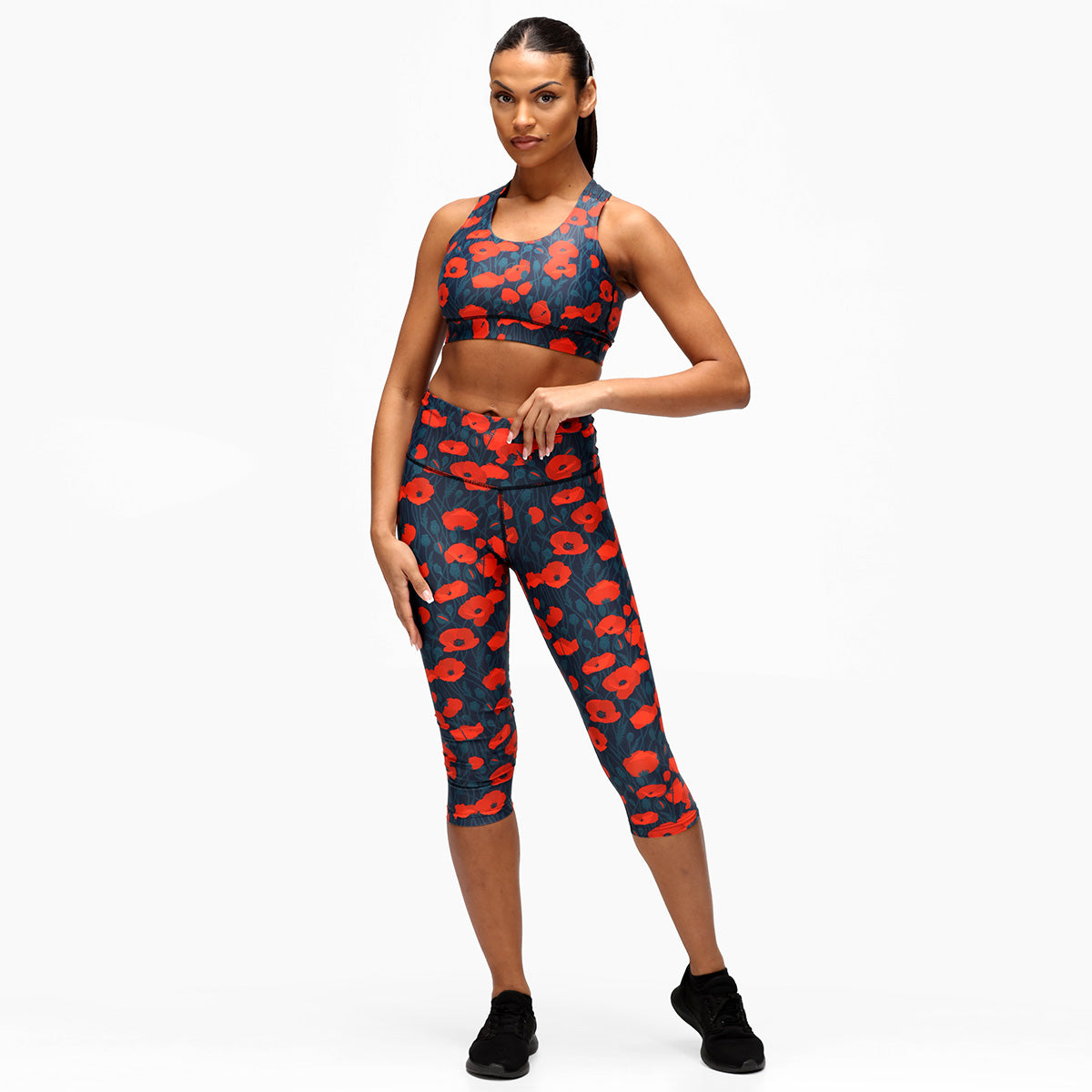 Stylish Poppy Field Capri Pants for Women - Comfortable Summer Casual Wear - Perfect for Beach, Vacation & Outdoor Activities
