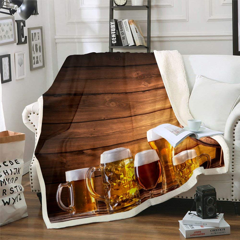 Beer Print Sherpa Fleece Blanket - Soft Cozy Throw with Beer Mug & White Foam Design - 30x40 Inch Fuzzy Blanket for Bed, Couch, Baby & Home Decor - Perfect for Gifts, Parties & Winter Warmth