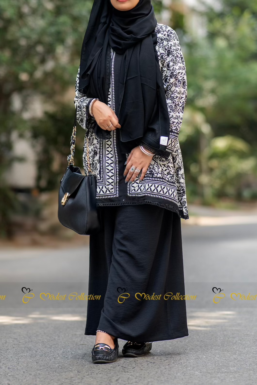 Stylish Lia Tunic for Women - Comfortable & Fashionable Blouse for Casual Wear, Office & Date Night Outfits