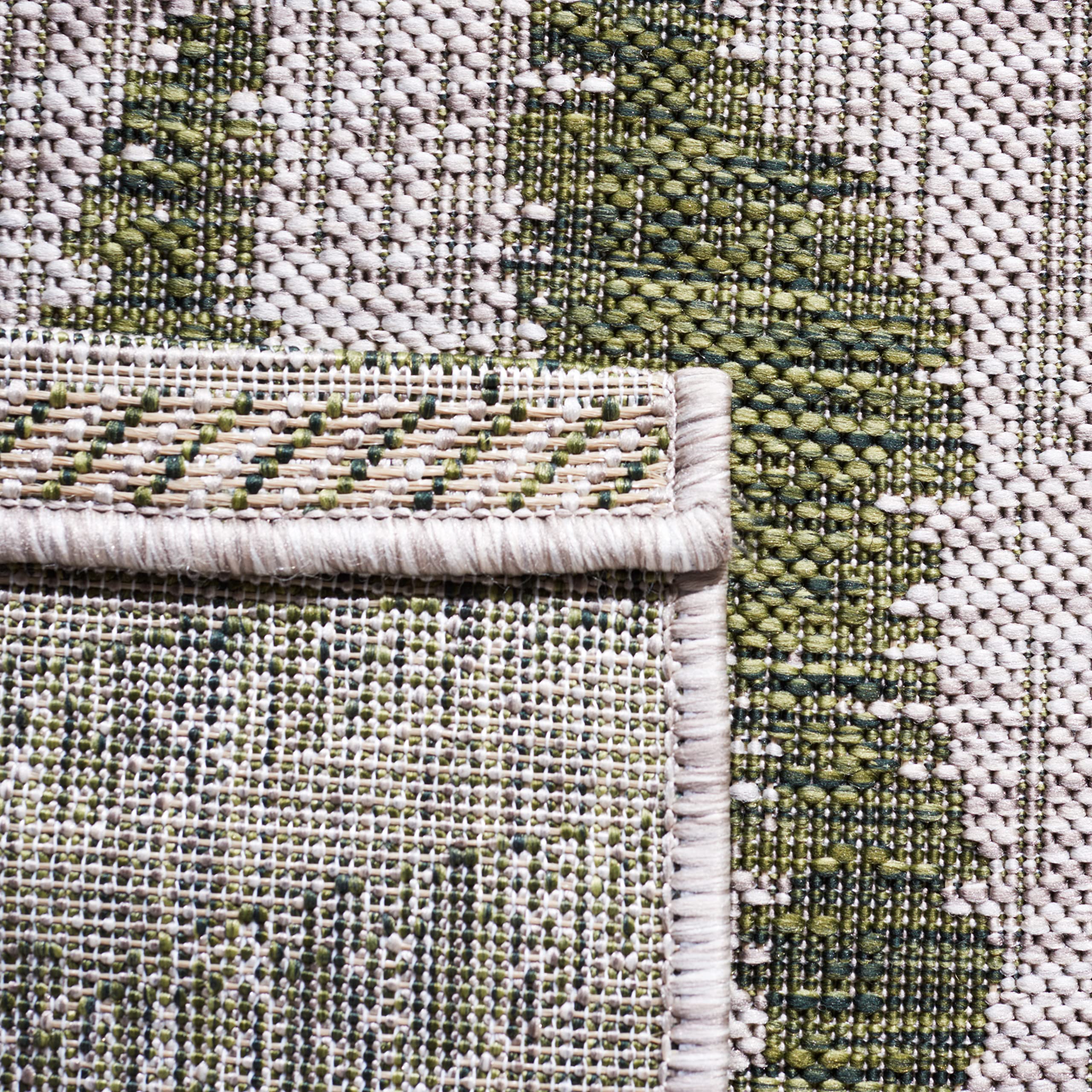 SAFAVIEH Courtyard Collection 6'7