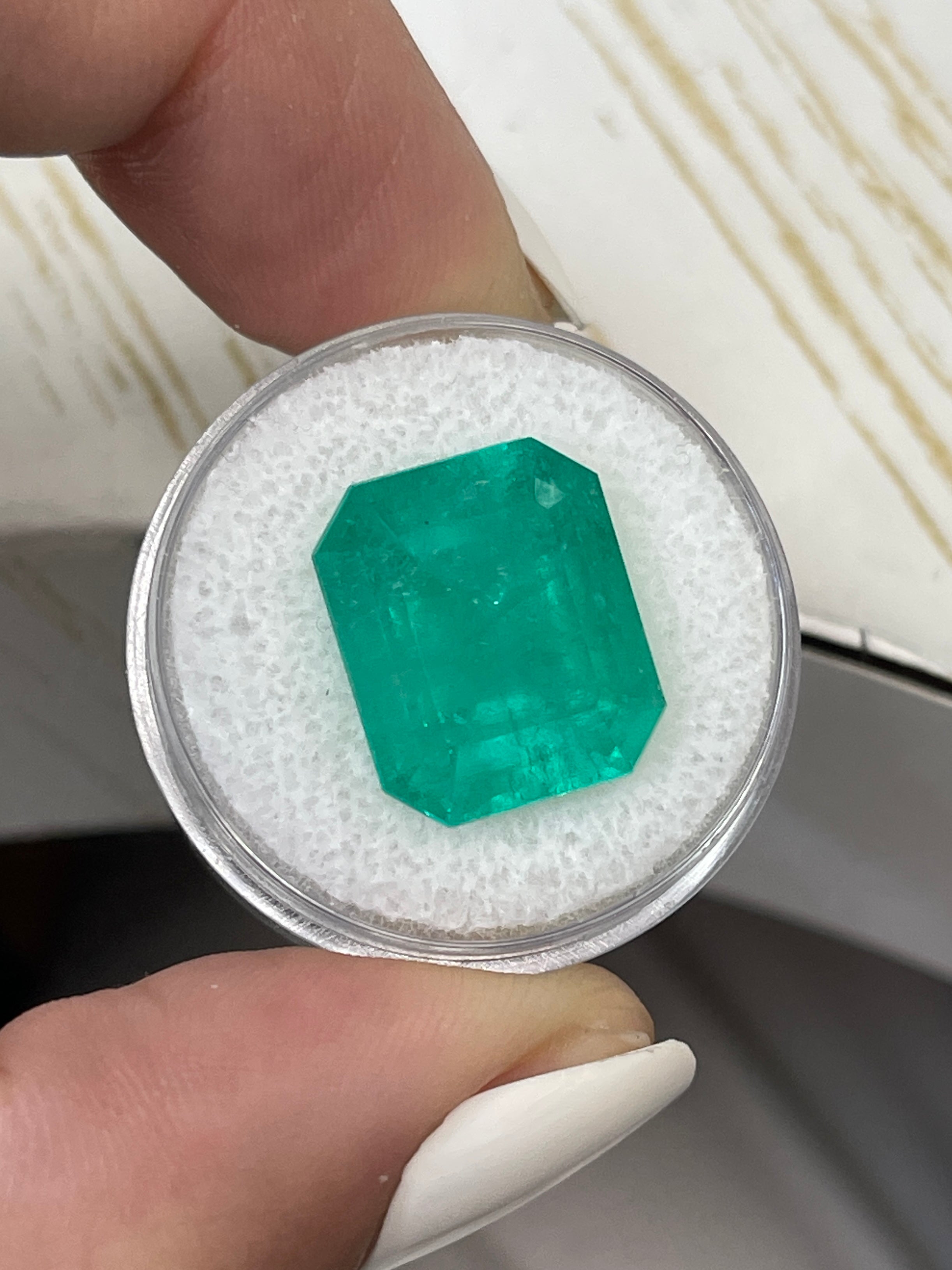 12.31 Carat Natural Colombian Emerald - Bluish Green Loose Gemstone 15.5x13mm Emerald Cut for Jewelry Making & Engagement Rings