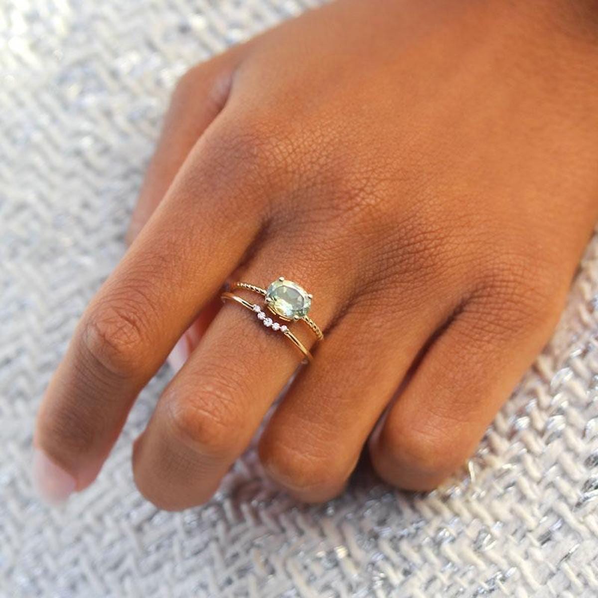 Green Amethyst Twist Ring for Women - Elegant Gemstone Jewelry for Everyday Wear & Special Occasions