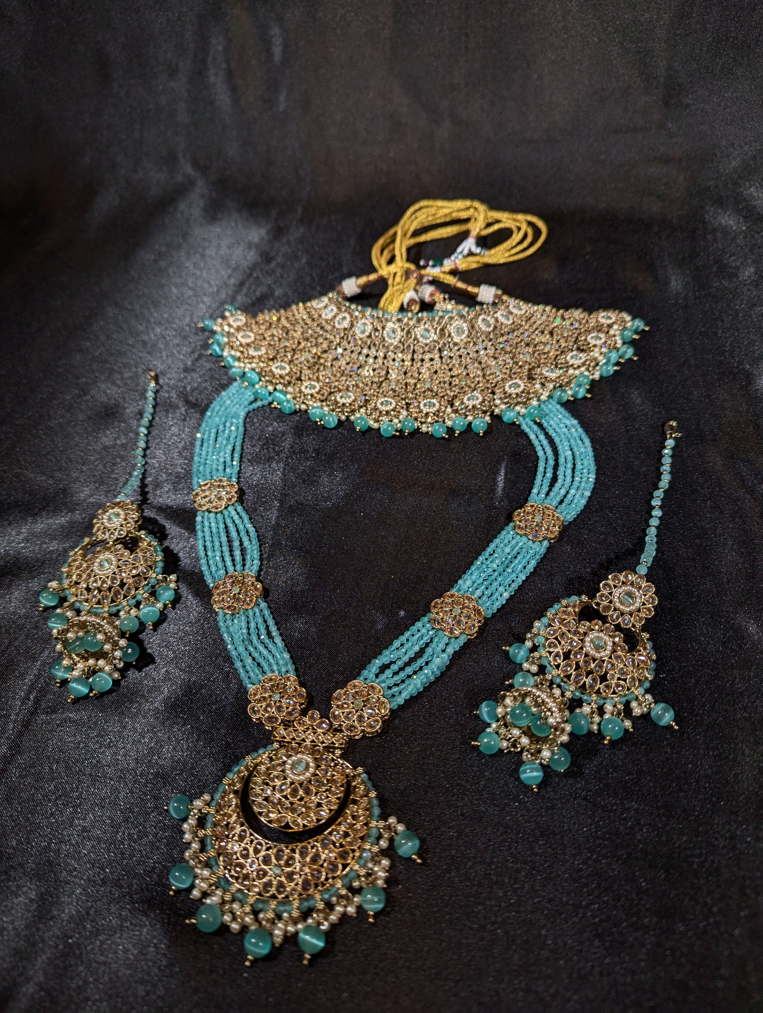 Exquisite Sakshi Bridal Polki Jewelry Set | Traditional Indian Kundan Necklace, Earrings & Maang Tikka | Perfect for Weddings, Festivals & Special Occasions
