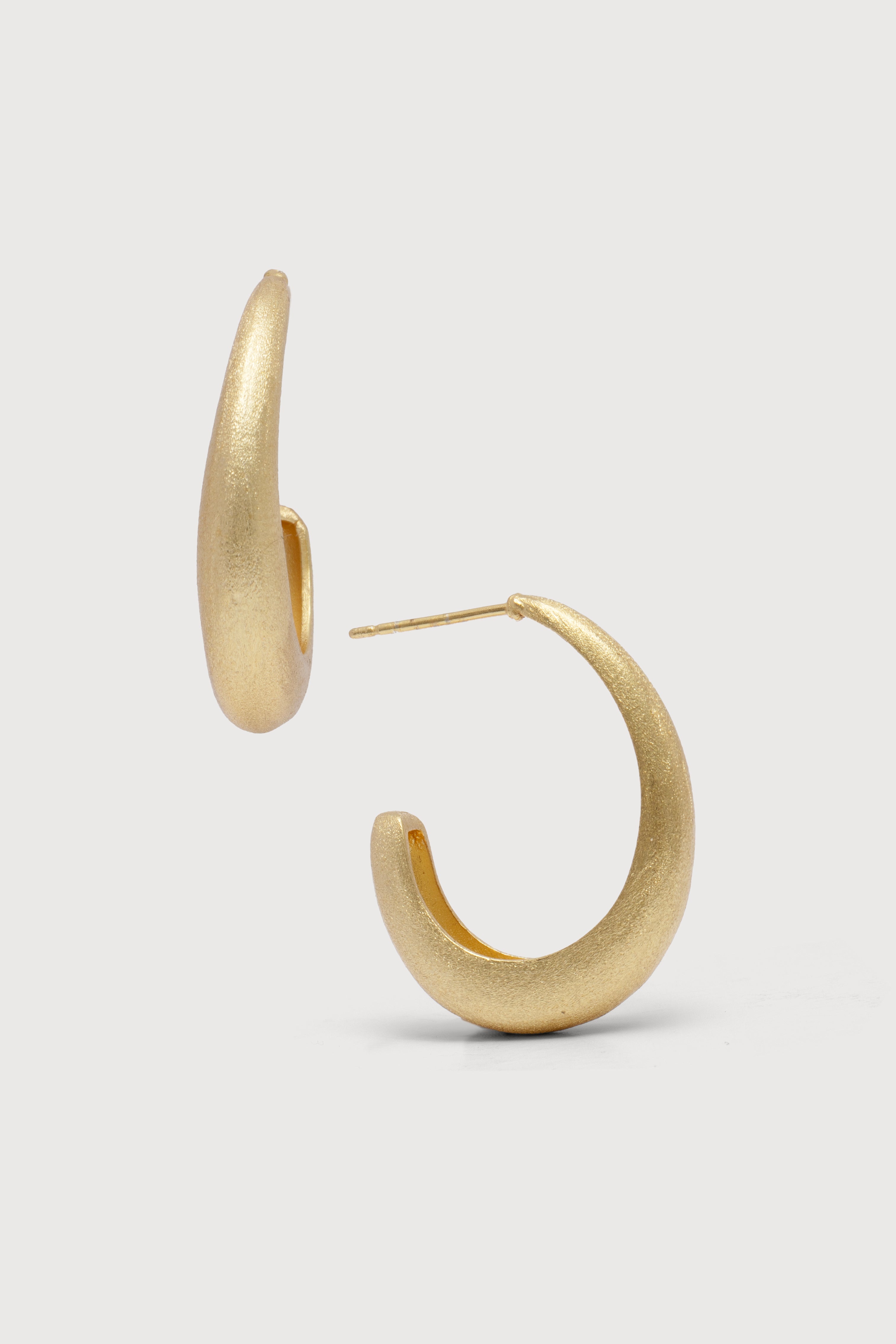 Open Hoop Earrings for Women - Gold & Silver Trendy Hollow Circle Earrings - Perfect for Everyday Wear, Parties & Gifts