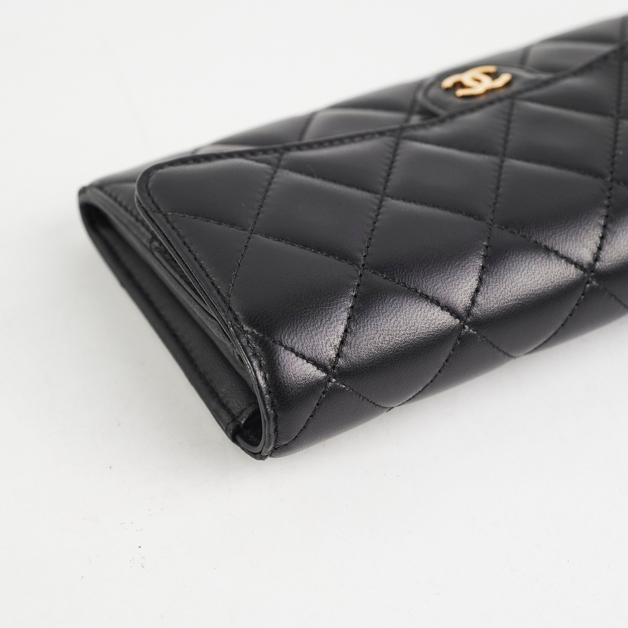 Chanel Classic Long Wallet in Black - Luxury Leather Wallet for Women - Perfect for Everyday Use & Special Occasions