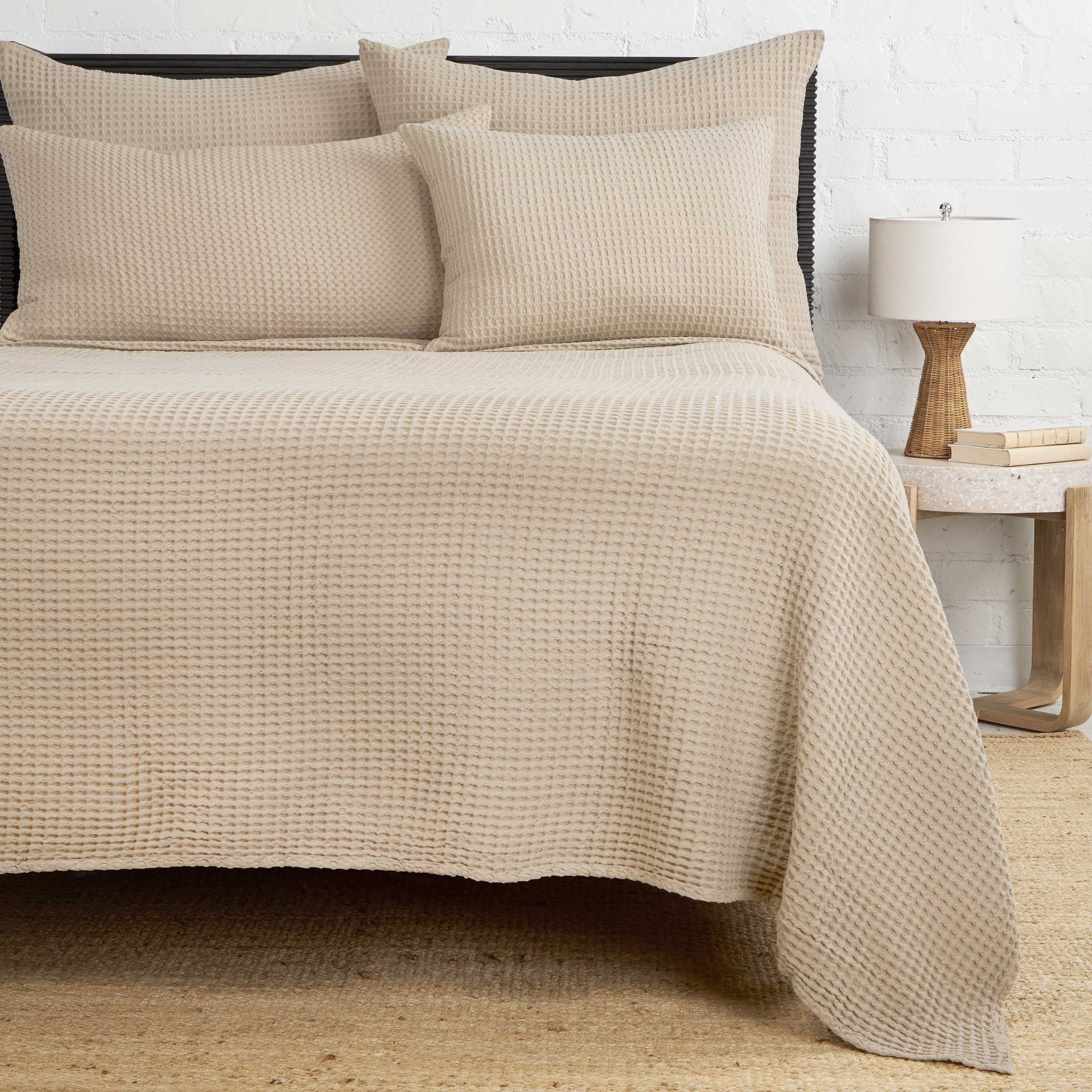 Premium Zuma Blanket Collection - Ultra Soft & Cozy Throw Blankets for Bed, Couch & Travel - Perfect for Home Decor, Gifts & Cold Weather Comfort