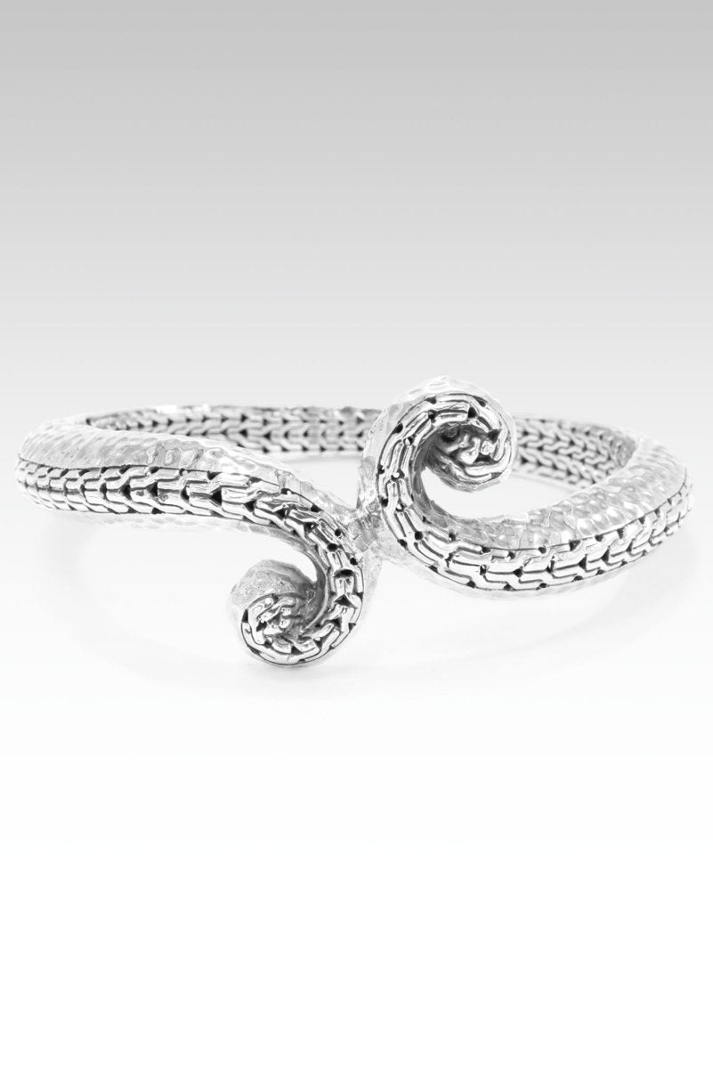 Brighter Days Bangle™ in Chainlink - Stylish Adjustable Bracelet for Women, Trendy Gold & Silver Jewelry Gift for Her - Perfect for Everyday Wear, Parties & Special Occasions