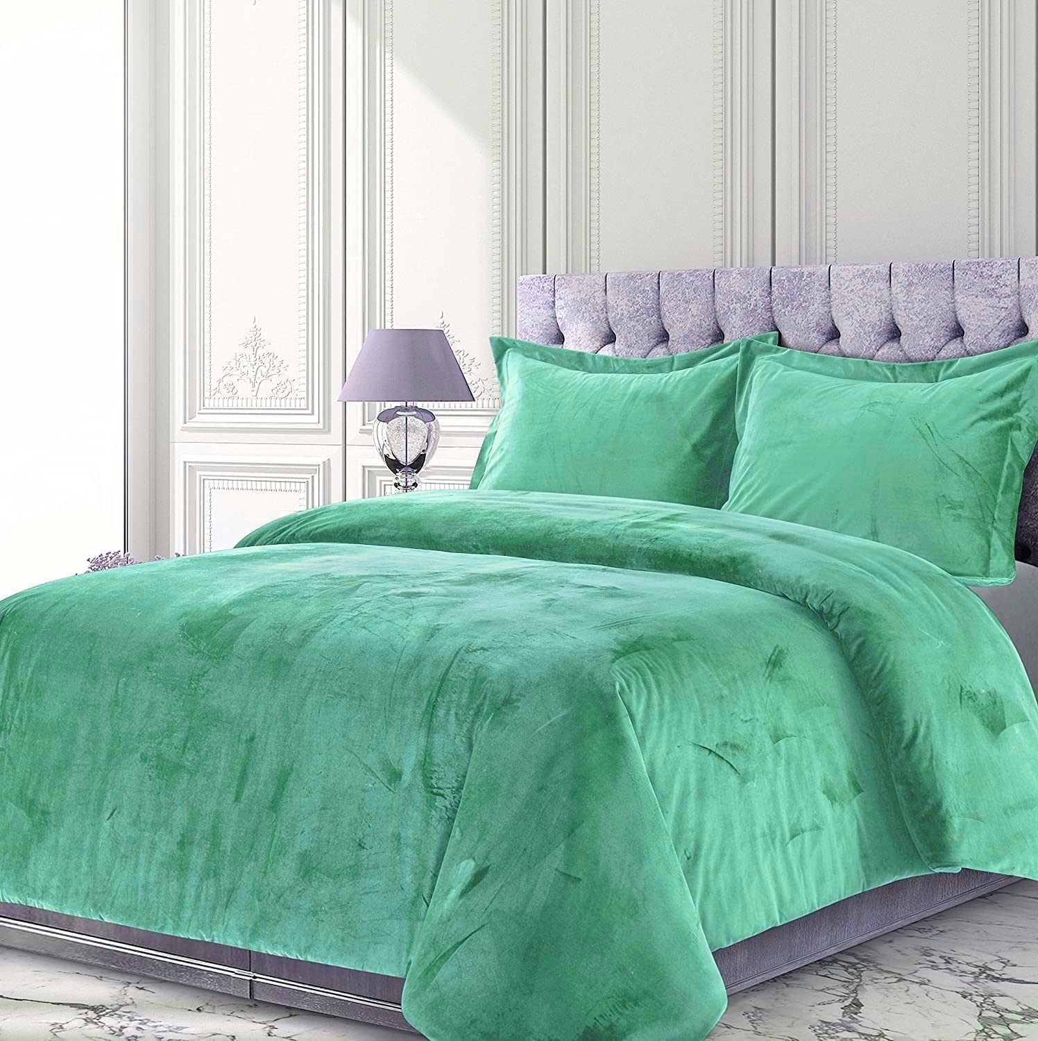 Luxury Velvet Comforter Set Alaska King 3-Piece (Comforter + 2 Pillowcases) - 500 GSM Crushed Velvet Duvet Cover in Aqua Mint - Soft Sherpa Quilted Bedding for Winter Warmth - Perfect for Master Bedrooms, Guest Rooms & Cozy Nights