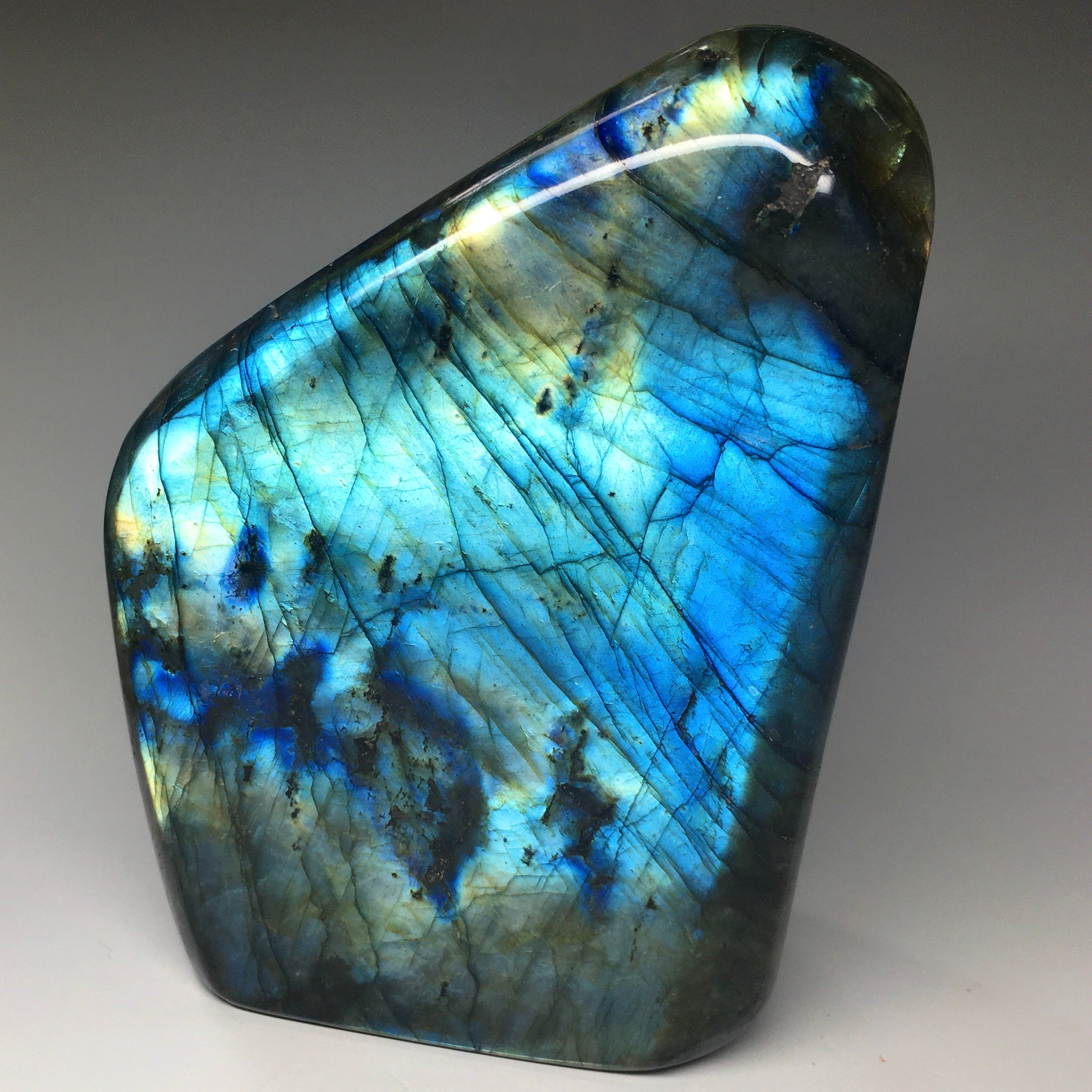 Natural Labradorite Crystal Stone - Healing Gemstone for Jewelry Making, Meditation & Spiritual Growth | Perfect for Necklaces, Rings & Home Decor