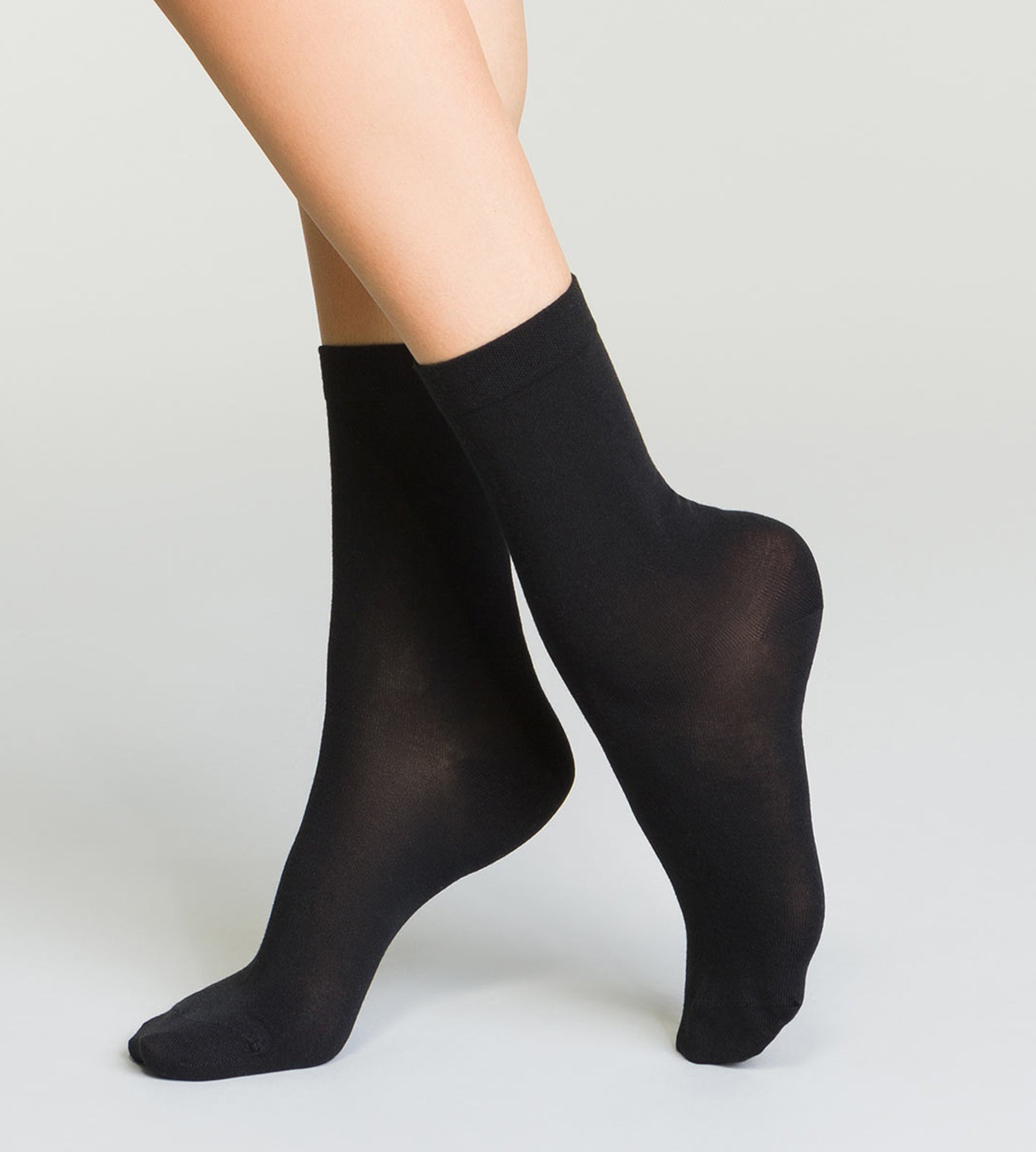 Thermal Black Socks for Women - Warm Winter Socks for Cold Weather, Hiking, Skiing & Outdoor Activities