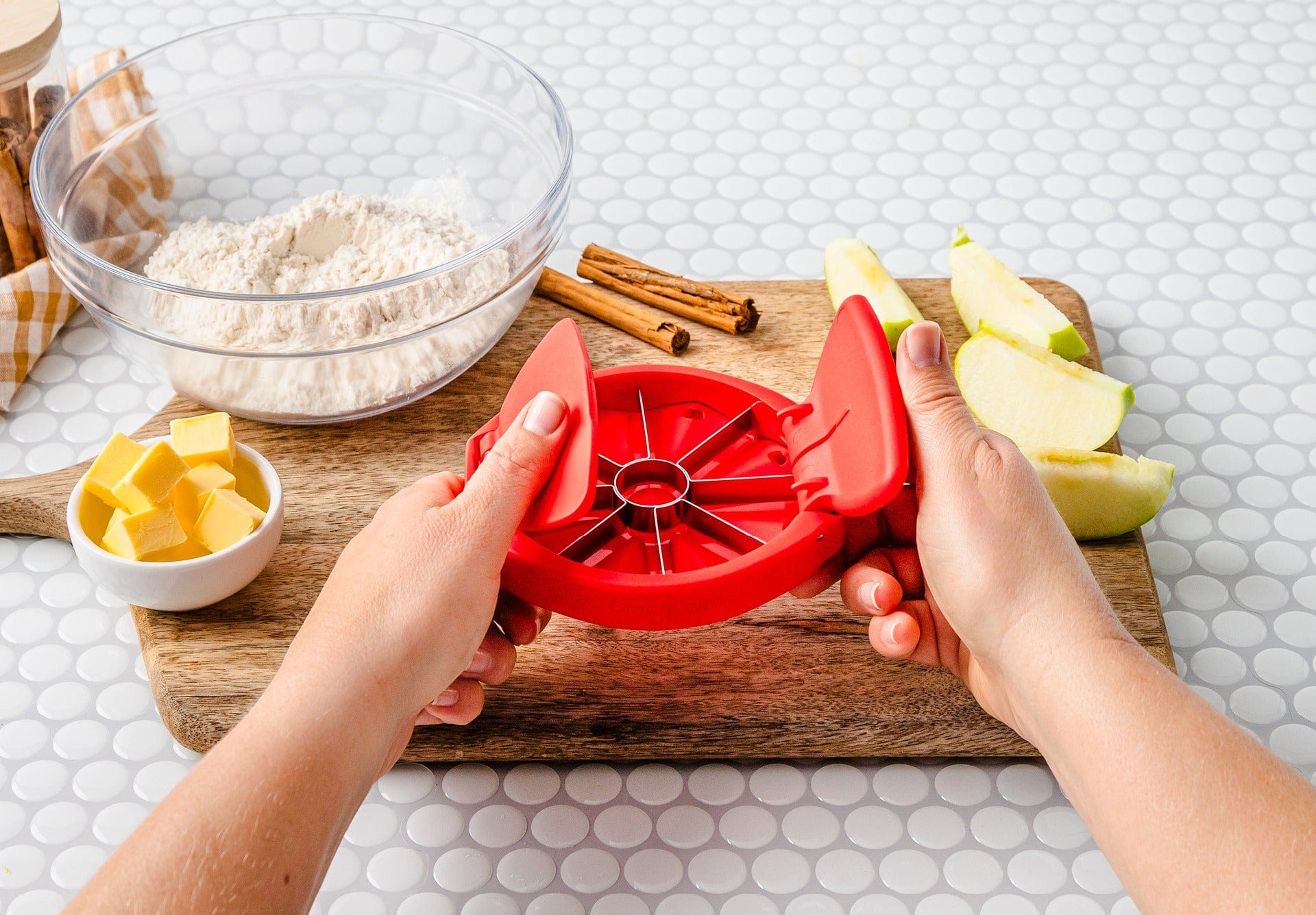 Dreamfarm Flapple - Premium Apple Slicer & Corer for Effortless Fruit Prep | Perfect for Salads, Snacks & Healthy Eating