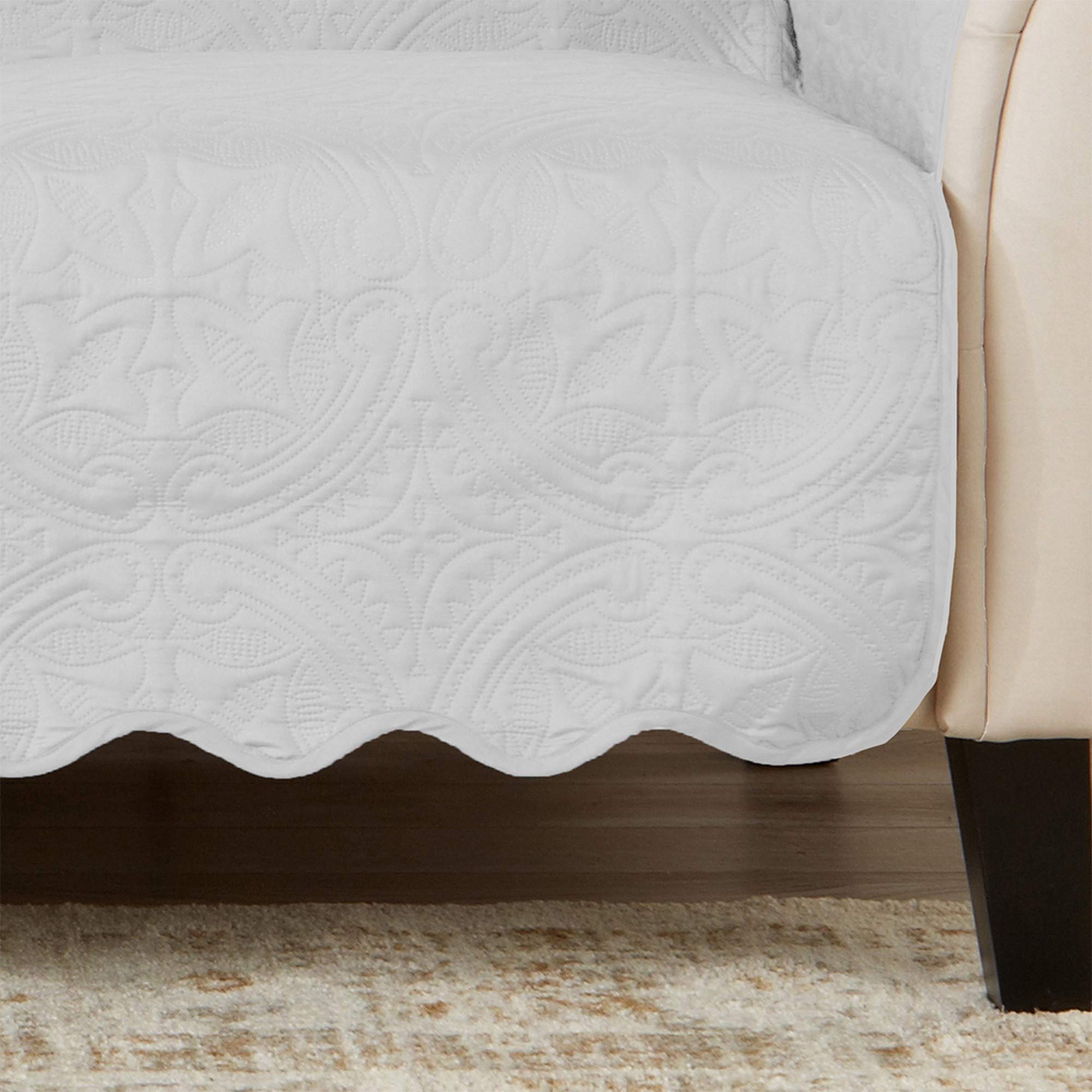 Great Bay Home Medallion Stitched Solid Furniture Protector - Stain Resistant, Durable Sofa Cover - Elenor Collection (Loveseat, White/Sand) - Perfect for Living Room, Bedroom & Pet Protection