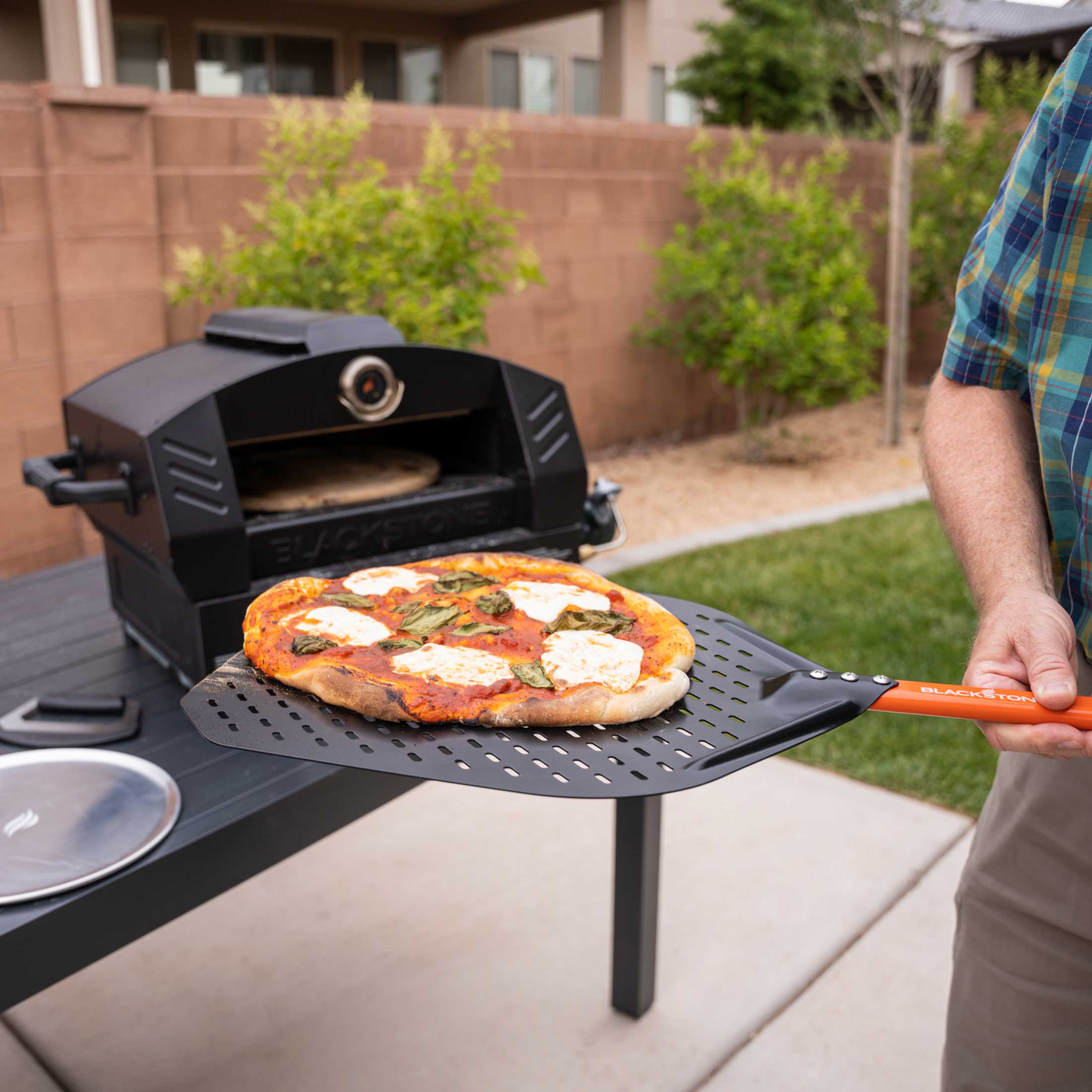 Perforated Aluminum Pizza Peel - Professional Pizza Paddle for Wood Fired Ovens, Perfect for Home Chefs & Restaurants - Ideal for Baking, Serving & Transferring Pizzas