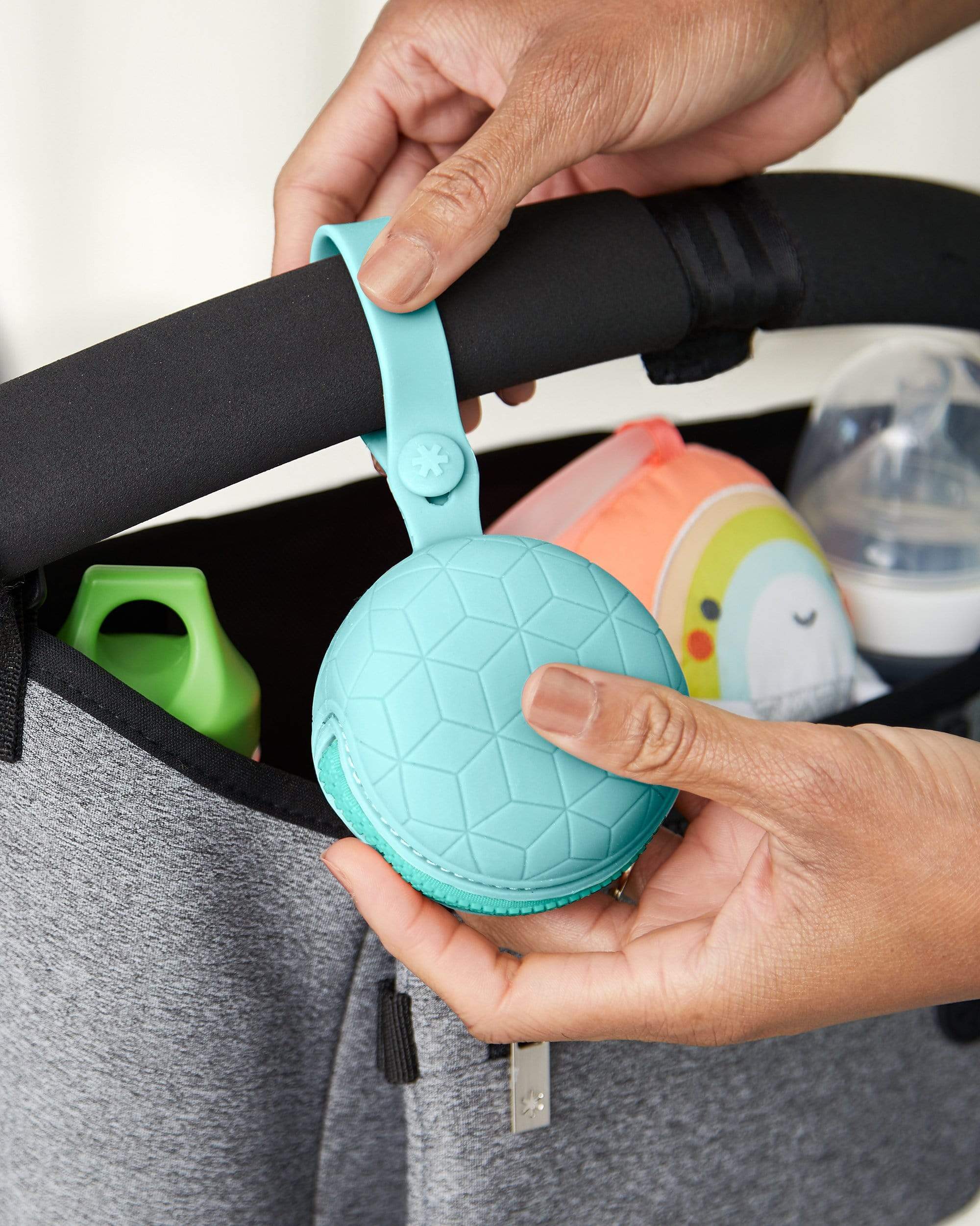Skip Hop Grab & Go Silicone Pacifier Holder - Baby Pacifier Clip for Stroller, Car Seat & Diaper Bag - BPA-Free Teething Toy for Infants & Toddlers