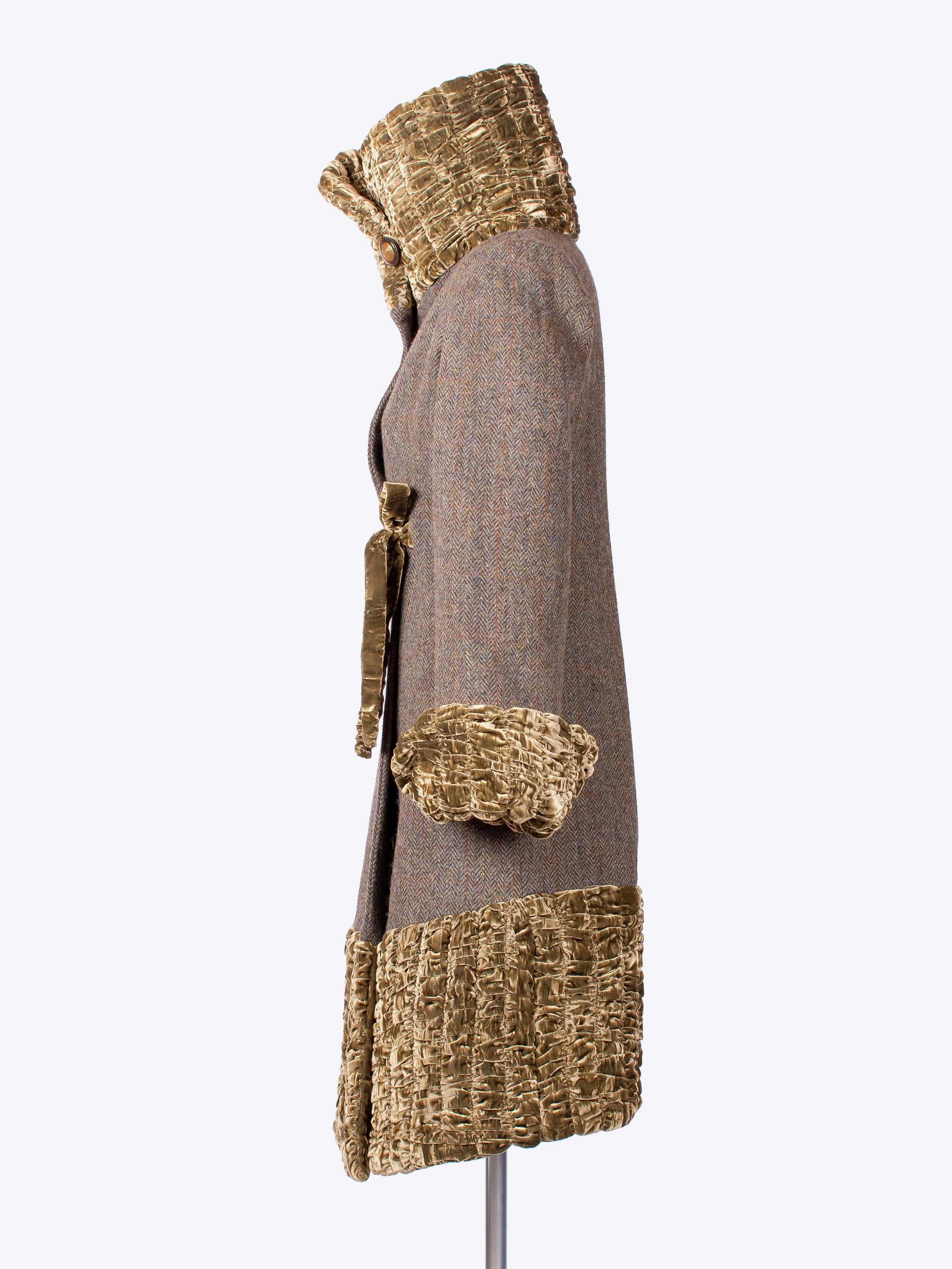 Stylish 20s Coat in Moss Green - Vintage-Inspired Outerwear for Women | Perfect for Fall, Winter & Special Occasions