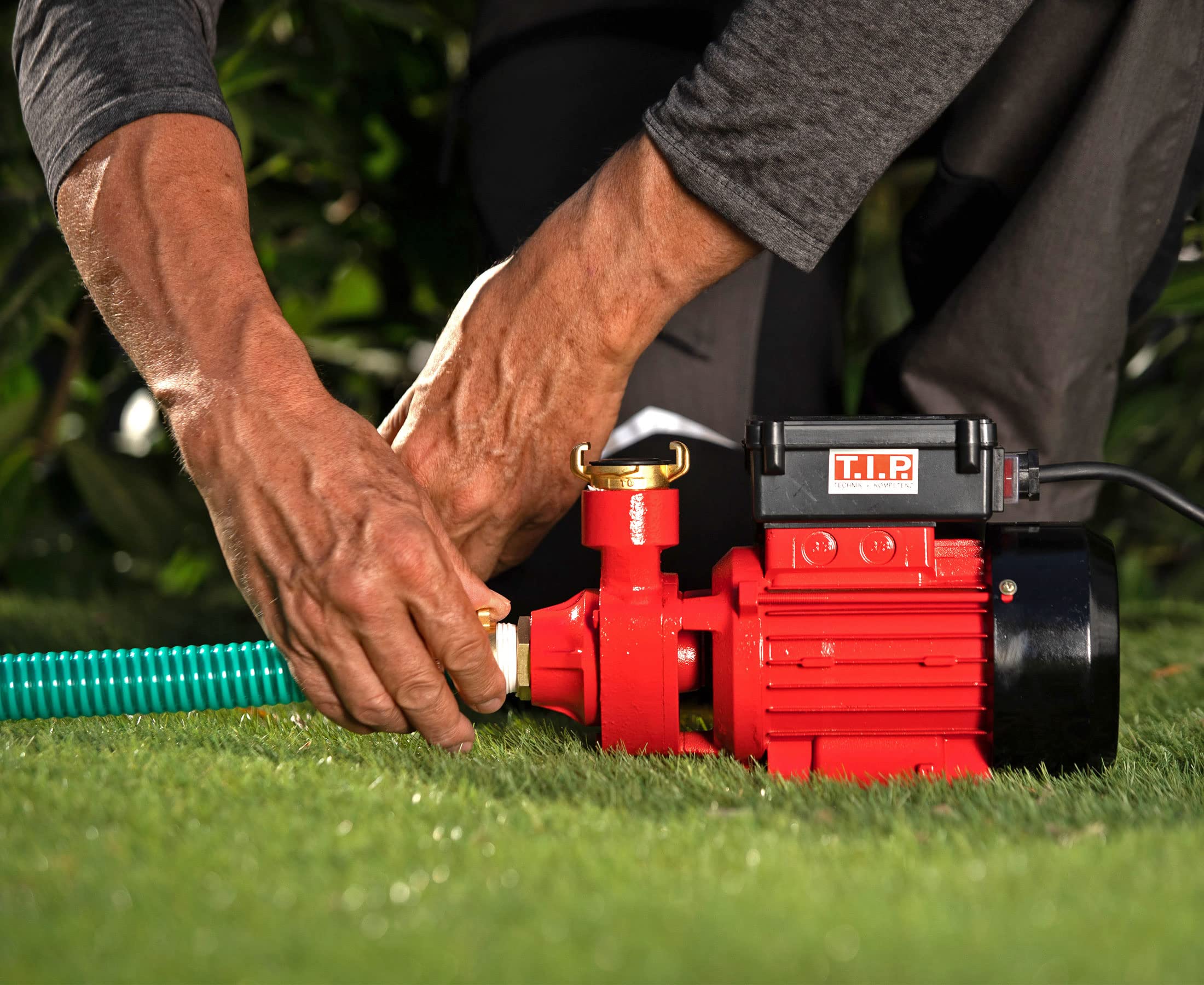 Garden Pump Peripheral TIP GPP 2100 M, 1 Piece, Red, 30183 - Ideal for Outdoor Watering, Irrigation, and Pool Maintenance