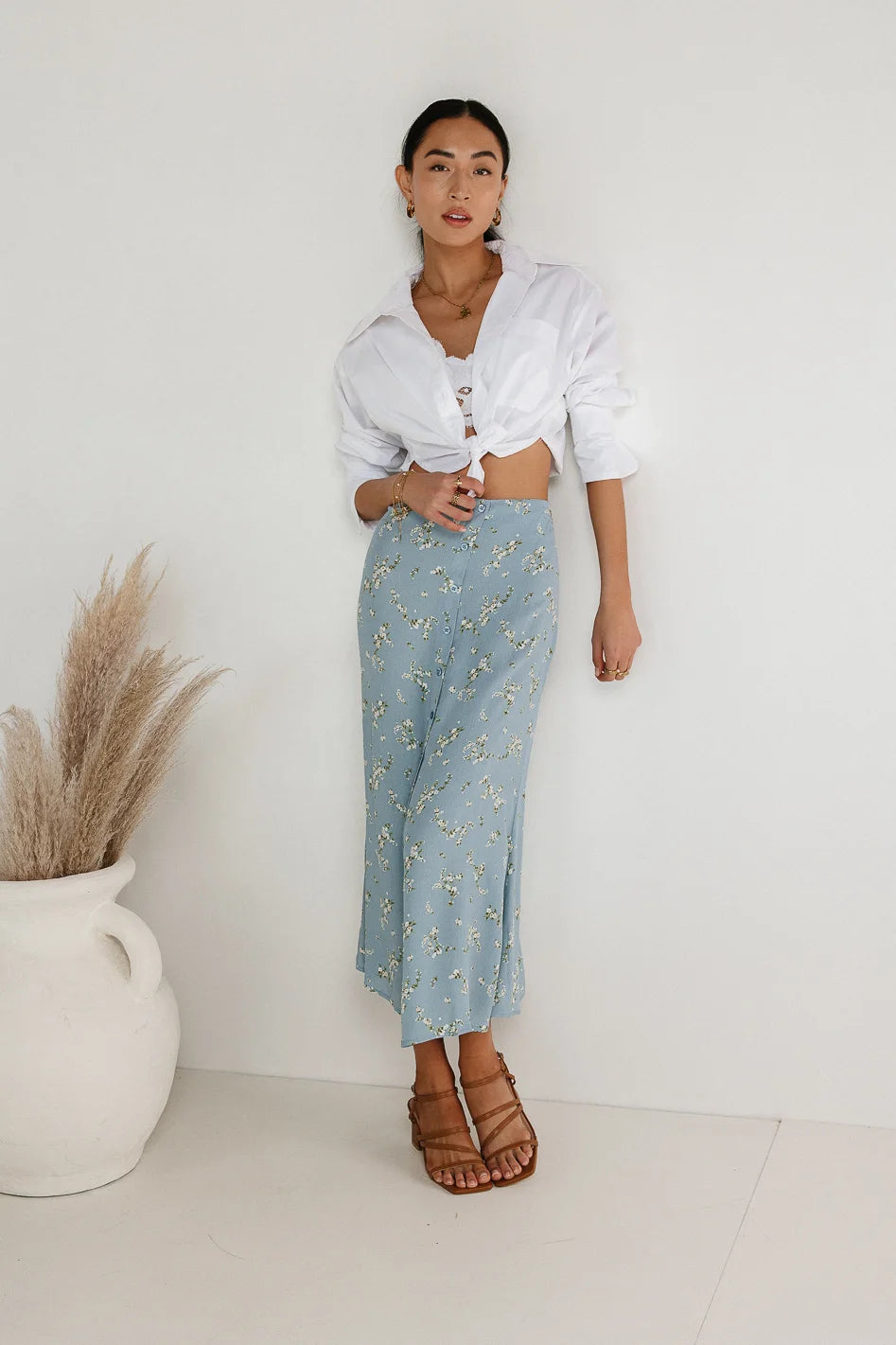 Neve Cropped Button Up Shirt for Women - Stylish & Comfortable Blouse for Casual & Office Wear - Final Sale