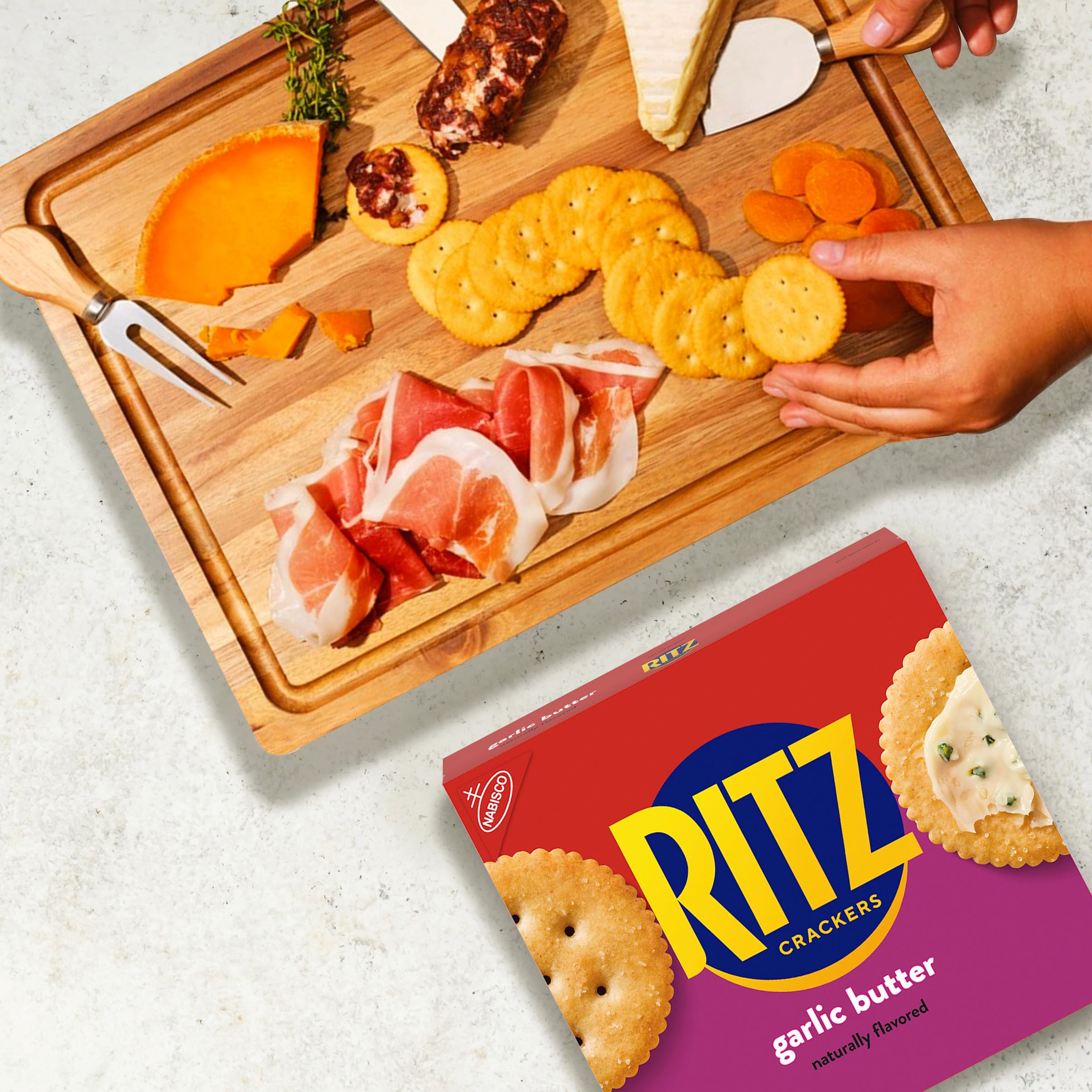 RITZ Garlic Butter Crackers - Delicious Savory Snacks for Kids & Adults - Perfect for Lunch Boxes, Parties & On-the-Go - 13.7 oz Pack