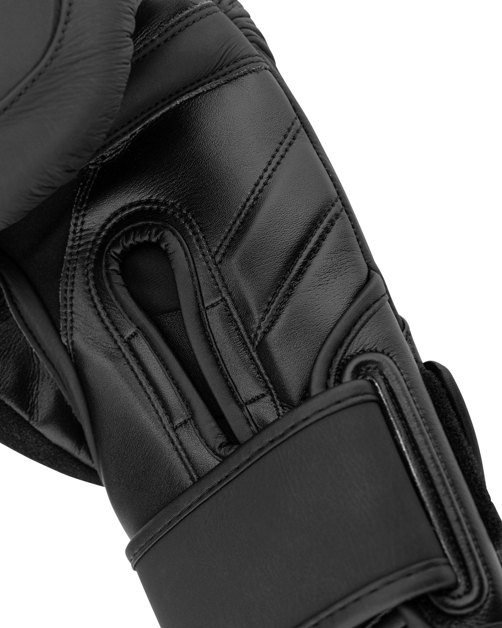 Creed Gel Heavy Bag Gloves for Boxing & MMA Training - Premium Padded Punching Bag Mitts for Men & Women - Ideal for Gym, Home Workouts & Fitness Training