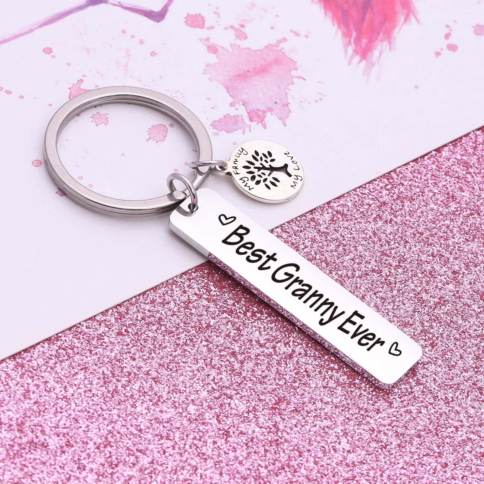 TzrNhm Blossom Best Granny Ever Keychain - Unique Nana Jewelry Gift for Grandma, Mimi & Grammy - Perfect for Mother's Day, Birthday & Anniversary Gifts - Great for Keychains, Handbags & Everyday Use