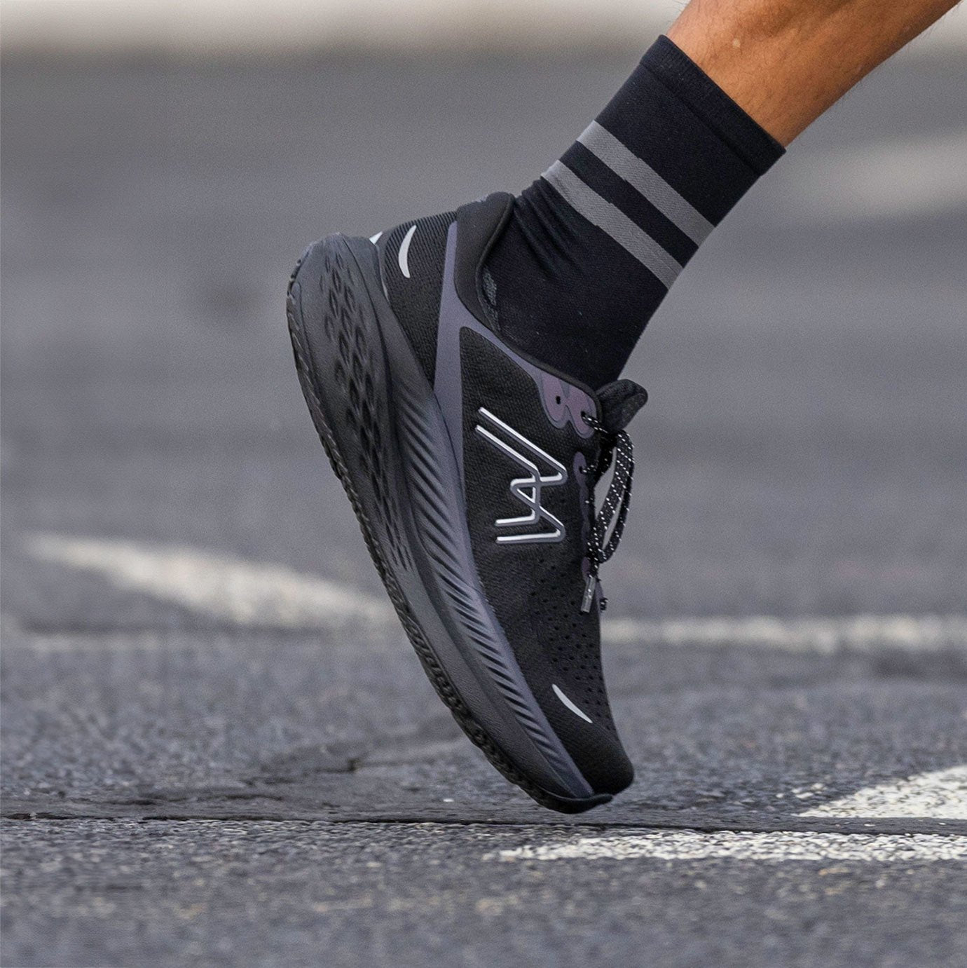 Mestari Run 1.5 Men's Running Shoes - Black/Black | Lightweight Athletic Shoes for Jogging, Gym & Daily Wear