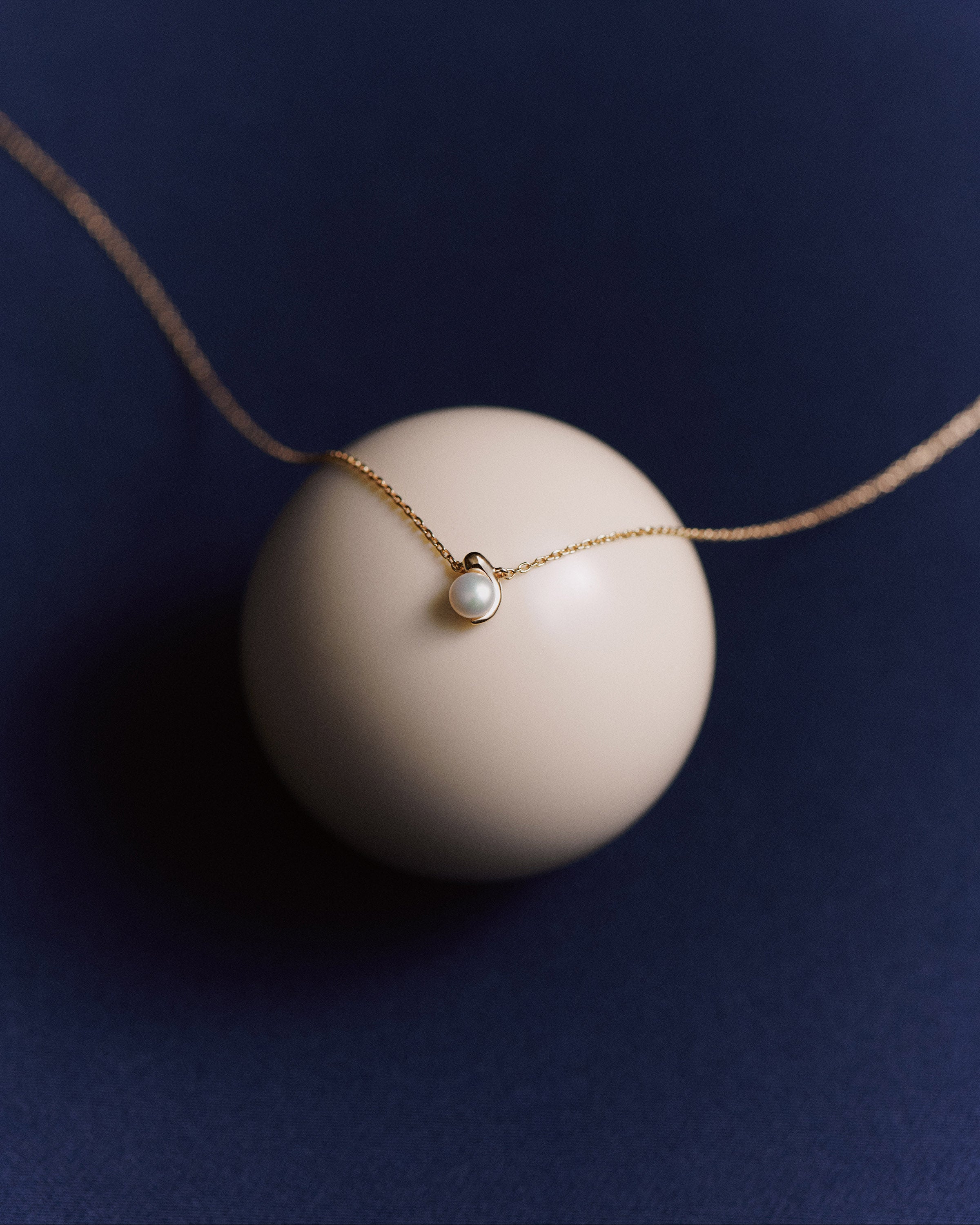 GRID 2 La Perla Solitary Necklace - Elegant Minimalist Gold Pendant for Women | Perfect for Date Nights, Weddings & Special Occasions