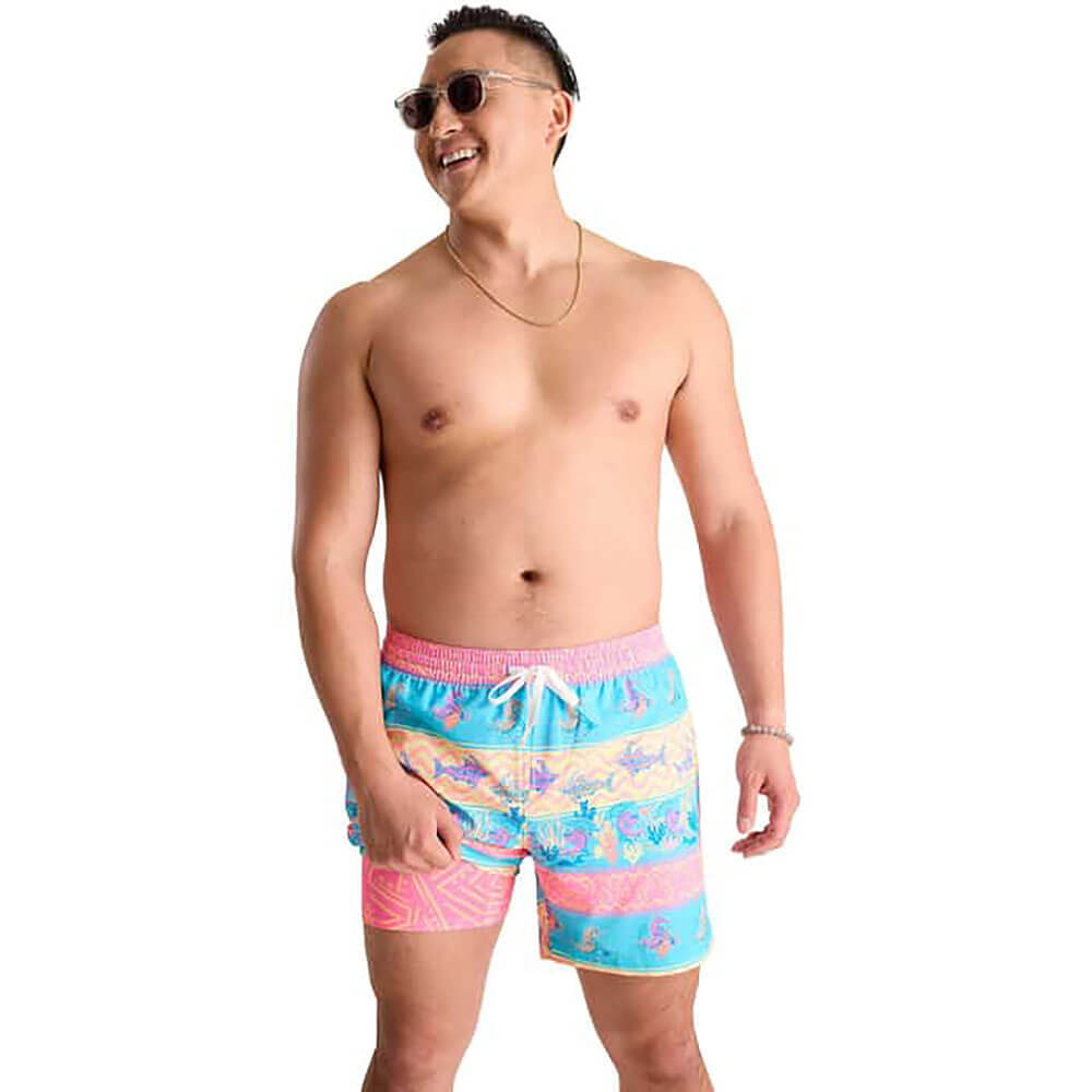 Chubbies 5.5 Inch The Rodeo Stingray Swim Trunks for Men - Bright Blue Quick-Dry Beach Shorts | Perfect for Swimming, Surfing & Summer Vacations