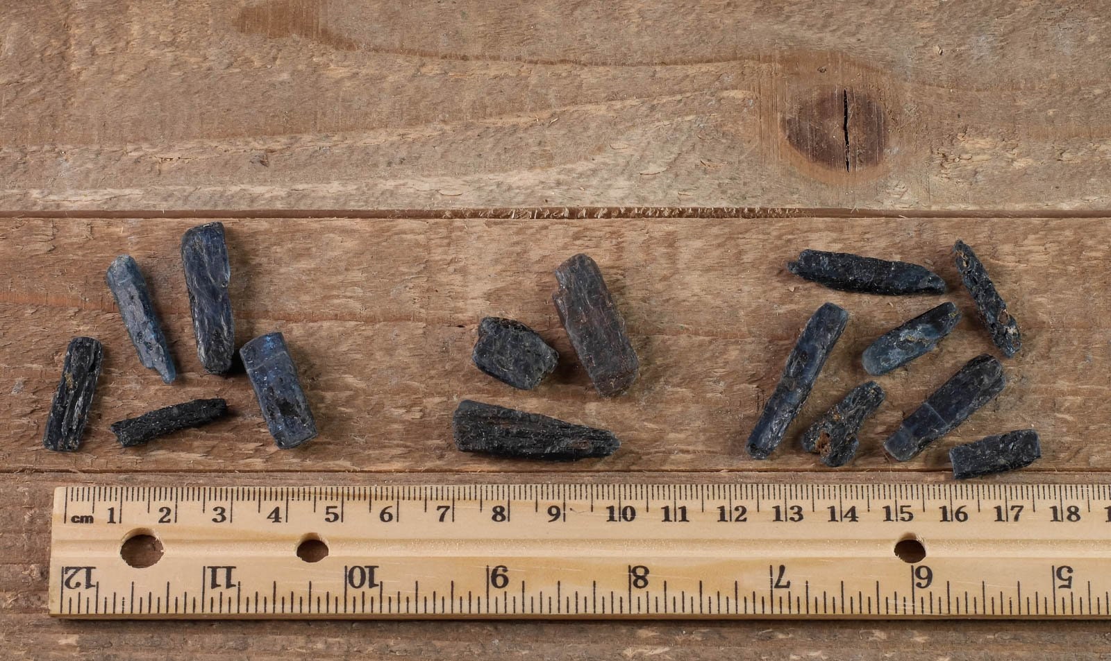 Natural Cobalt Blue Raw KYANITE Crystal Blades - Premium Raw Rocks & Mineral Specimens for Jewelry Making (E0789) | Healing Crystals, Wire Wrapping, Mineral Collection & Spiritual Decor