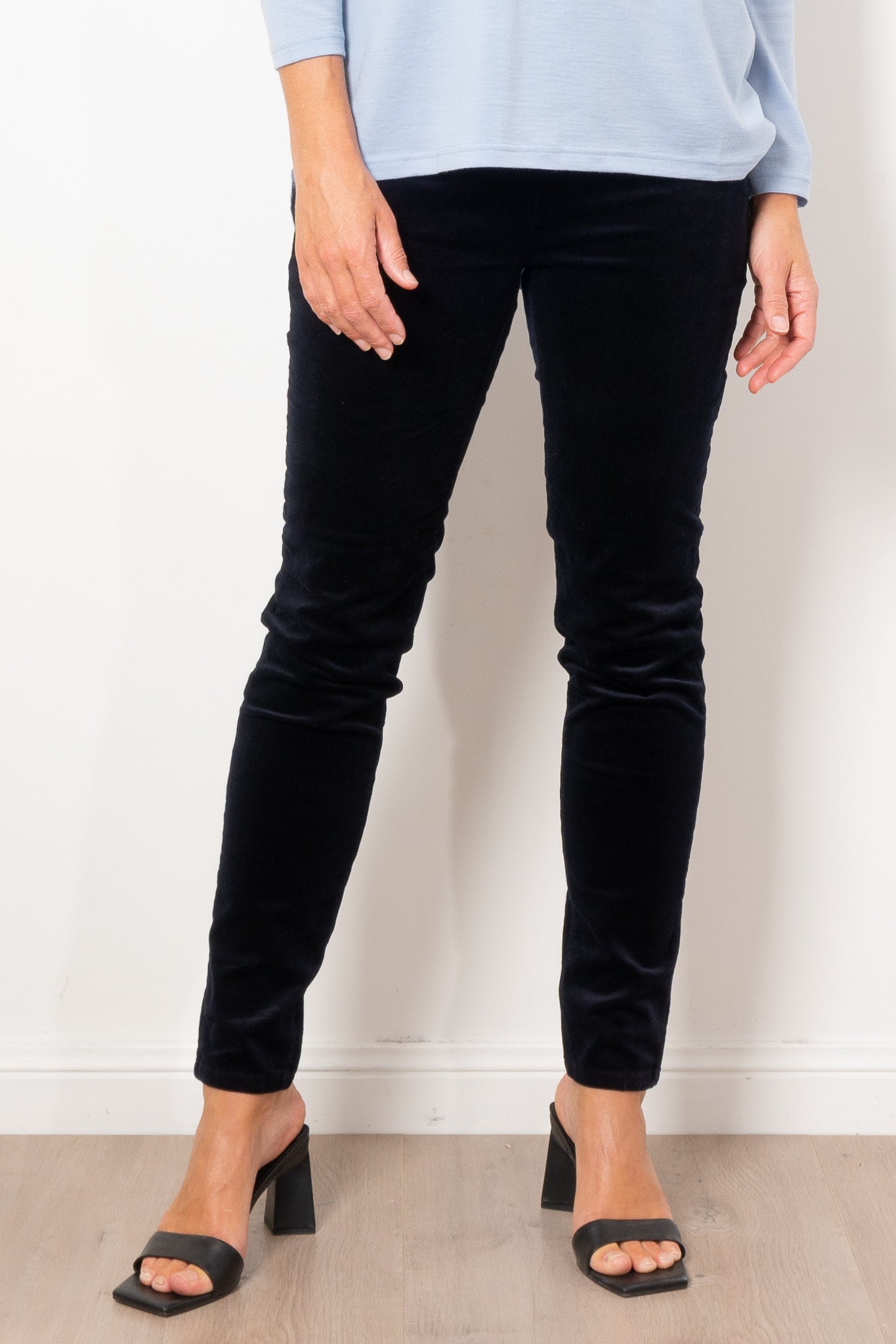 Vassalli Women's Fine Skinny Corduroy Pull On Pants - Stretch Comfort Fit High Waisted Trousers for Work, Office & Casual Wear
