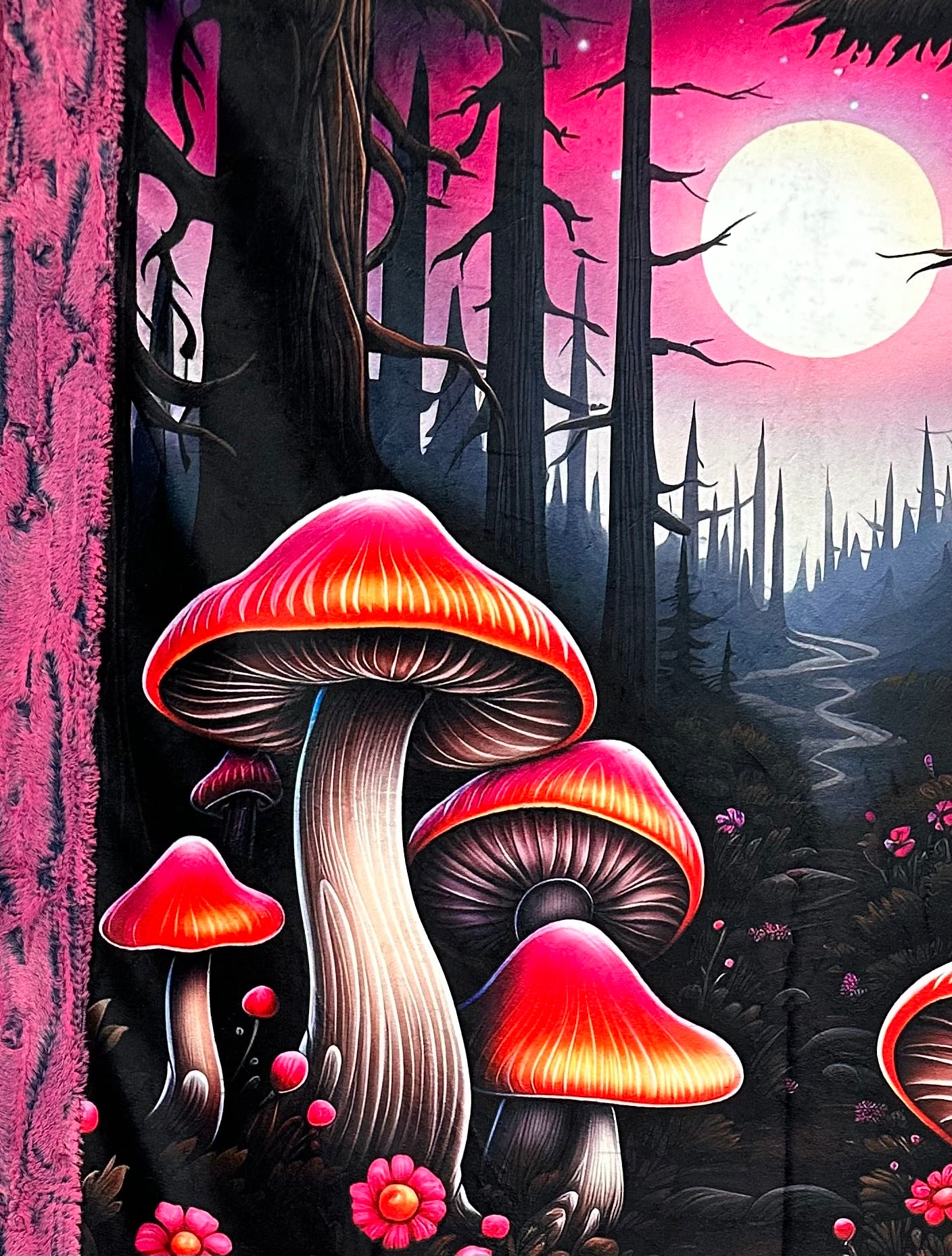 Azalea Luxe 41x60 Inch Psychedelic Mushroom Print Baby Blanket - Soft Toddler Travel Blanket, Crib Cover & Kids Bedding with 13x19 Inch Pillowcase for 12x18 Pillow | Nursery Decor, Daycare Nap Time, Stroller Cover & Cozy Bedtime