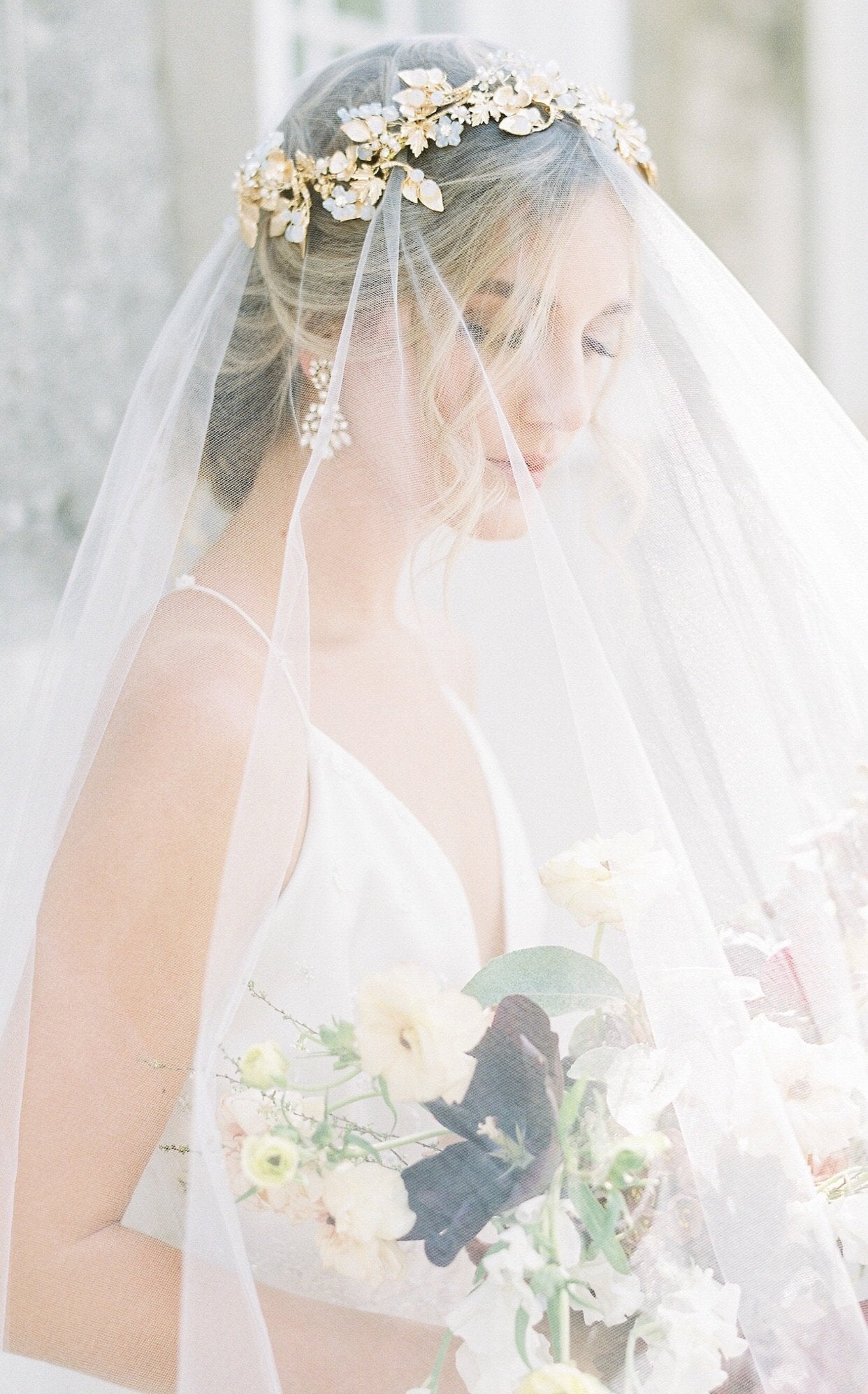 JULIET Gold Bridal Halo Headpiece - Elegant Wedding Hair Accessory for Bride, Bridesmaids & Special Occasions | Perfect for Weddings, Prom & Formal Events