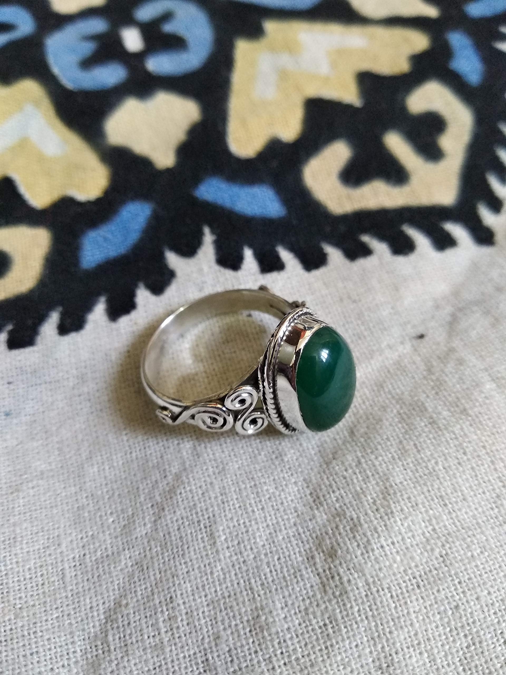 Green Onyx 925 Sterling Silver Ring | Oval Cabochon Meditation Jewelry | Perfect Birthday & Engagement Gift for Women | Fine & Casual Wear for Spiritual Healing & Everyday Elegance