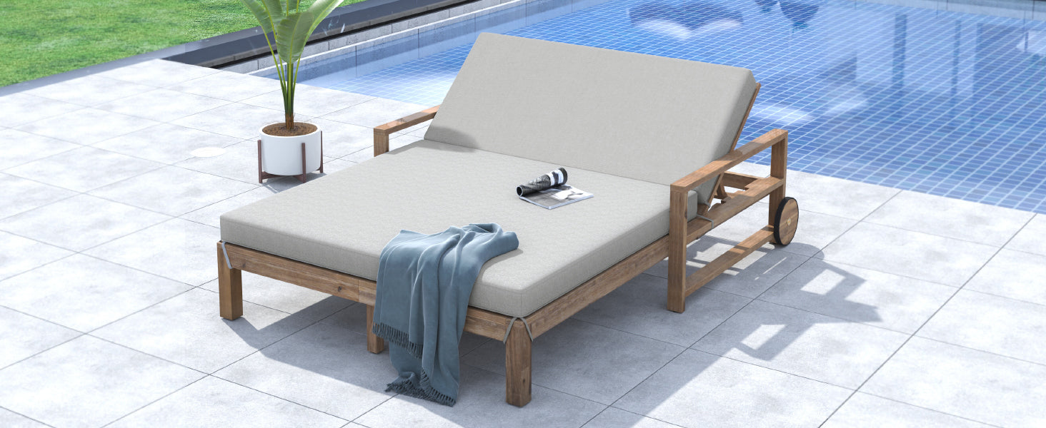 Farmhouse Style Wooden Outdoor Sunbed - 2 Person Daybed for Poolside, Garden & Backyard - Weather-Resistant Grey Wood Lounge Chair - Perfect for Relaxing, Sunbathing & Outdoor Lounging