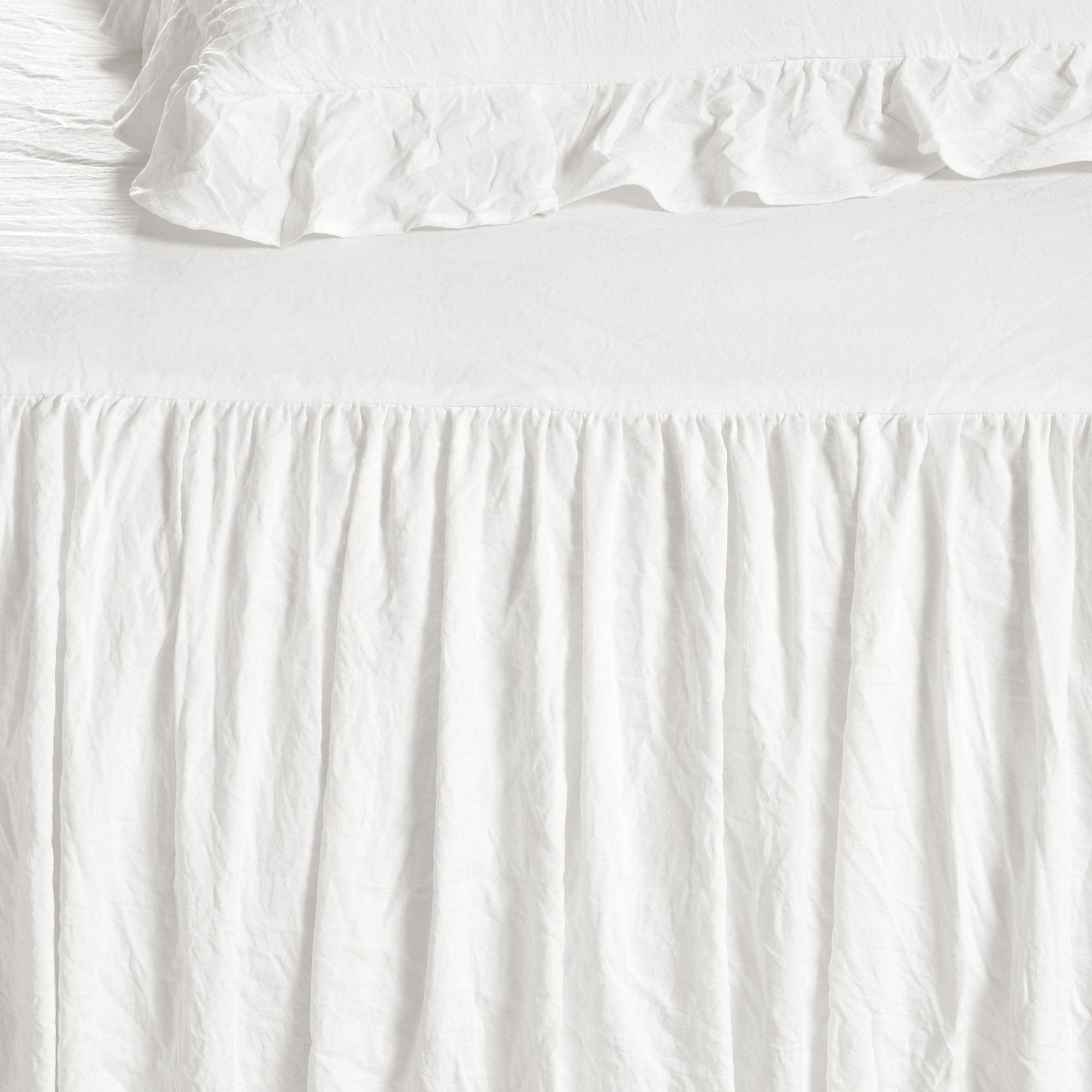 5-Piece Ruffle Skirt Daybed Cover Set - Elegant Bedding Ensemble for Twin, Full & Queen Beds | Perfect for Guest Rooms, Dorm Decor & Cozy Bedroom Makeovers