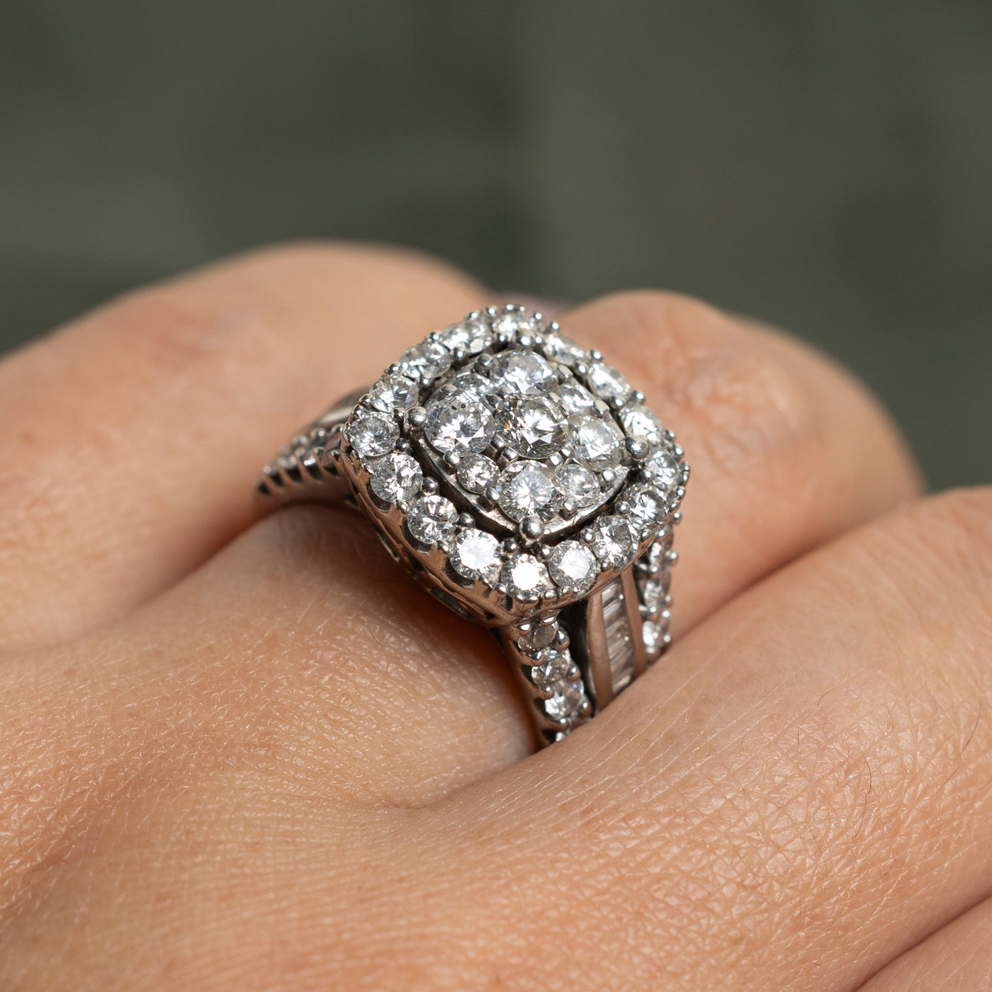 2.73ctw Diamond Cluster Halo Cocktail Ring - Size 7.25 - Elegant Statement Jewelry for Parties, Weddings & Special Occasions