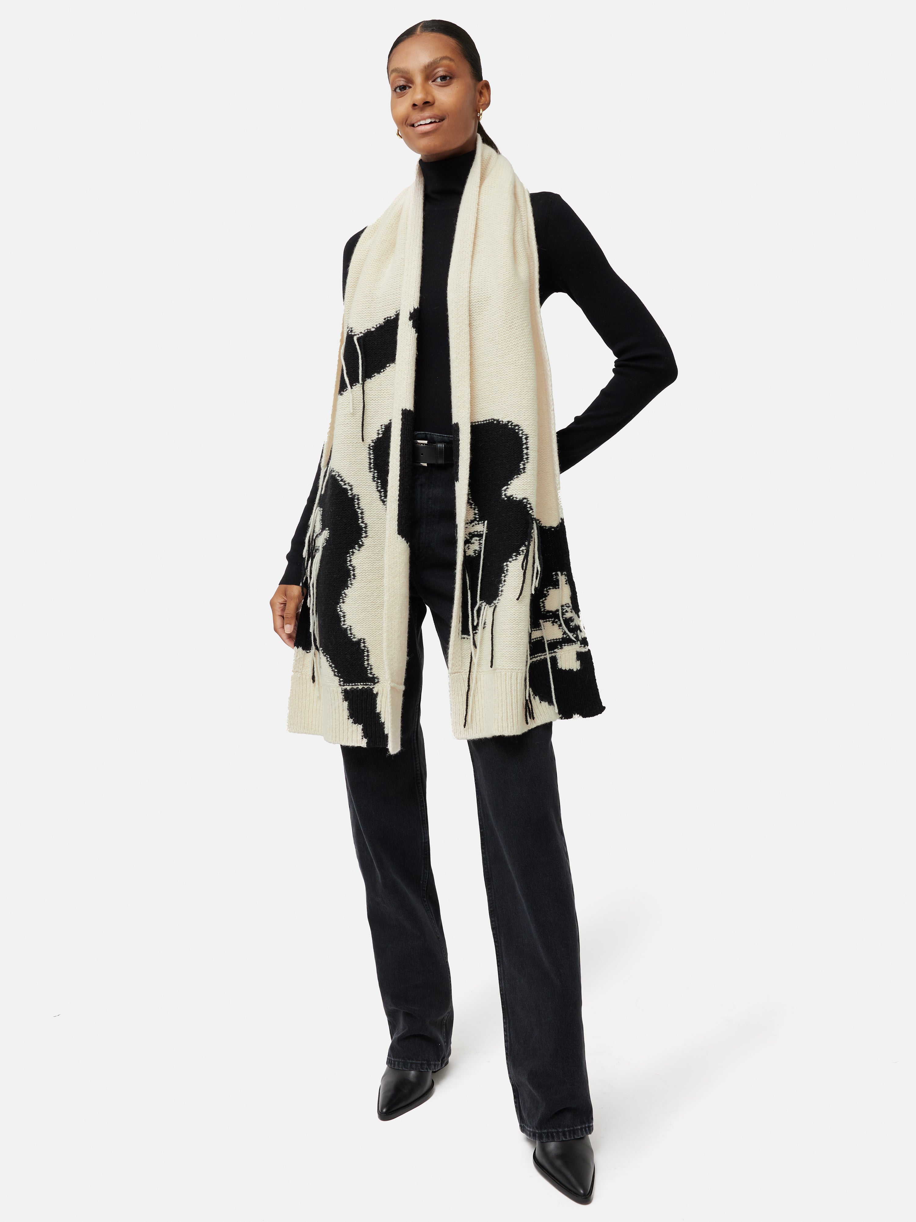 Floral Intarsia Scarf for Women - Elegant Monochrome Knit Wrap Shawl - Perfect for Autumn Outfits, Office Wear and Special Occasions