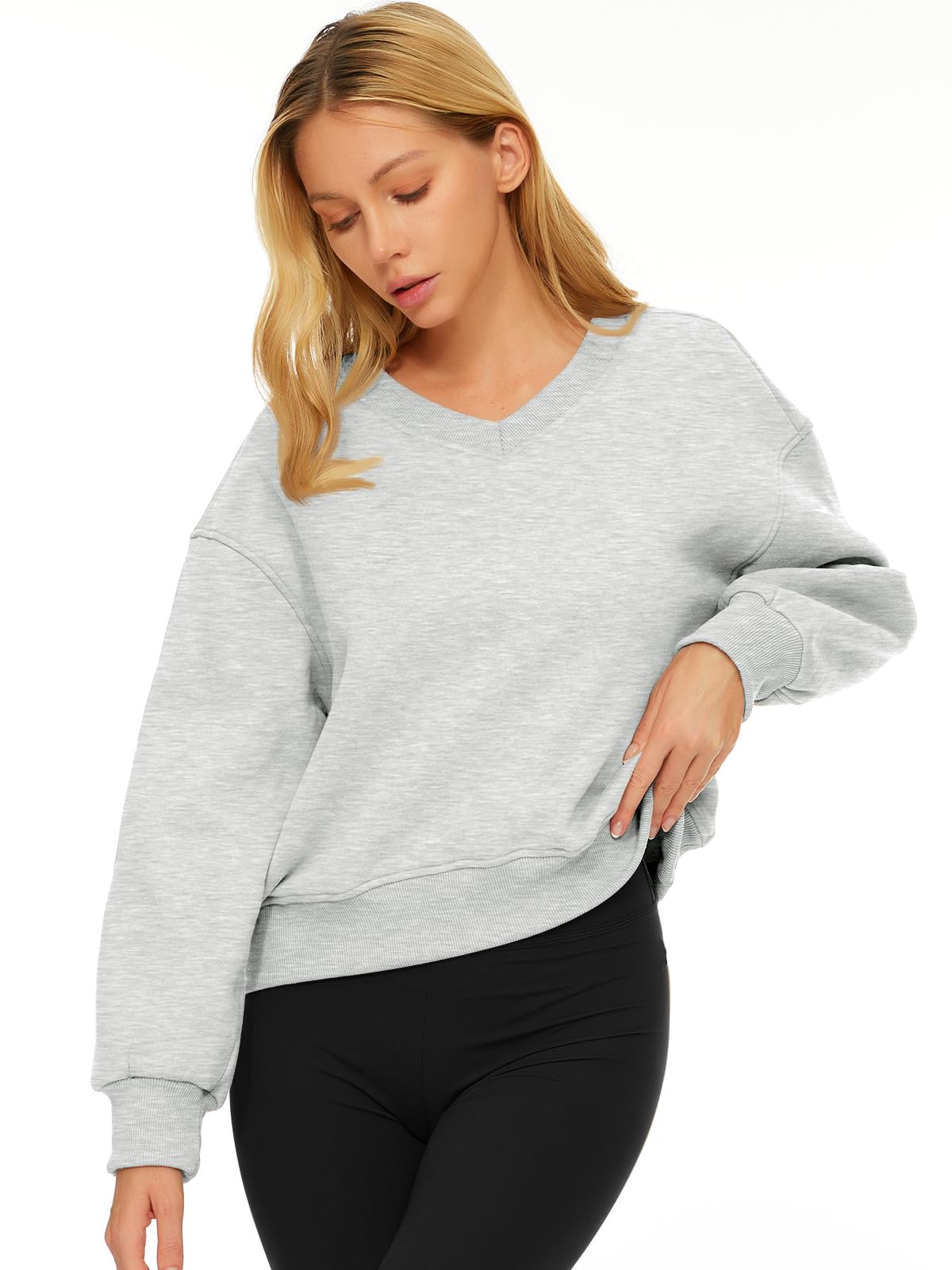 AUTOMET Women's Cropped Fleece Pullover Sweatshirt - Soft Fall Fashion Crop Sweater for Casual Outfits & Layering (2025 Trend) | Perfect for Coffee Dates, Weekend Errands & Autumn Styling