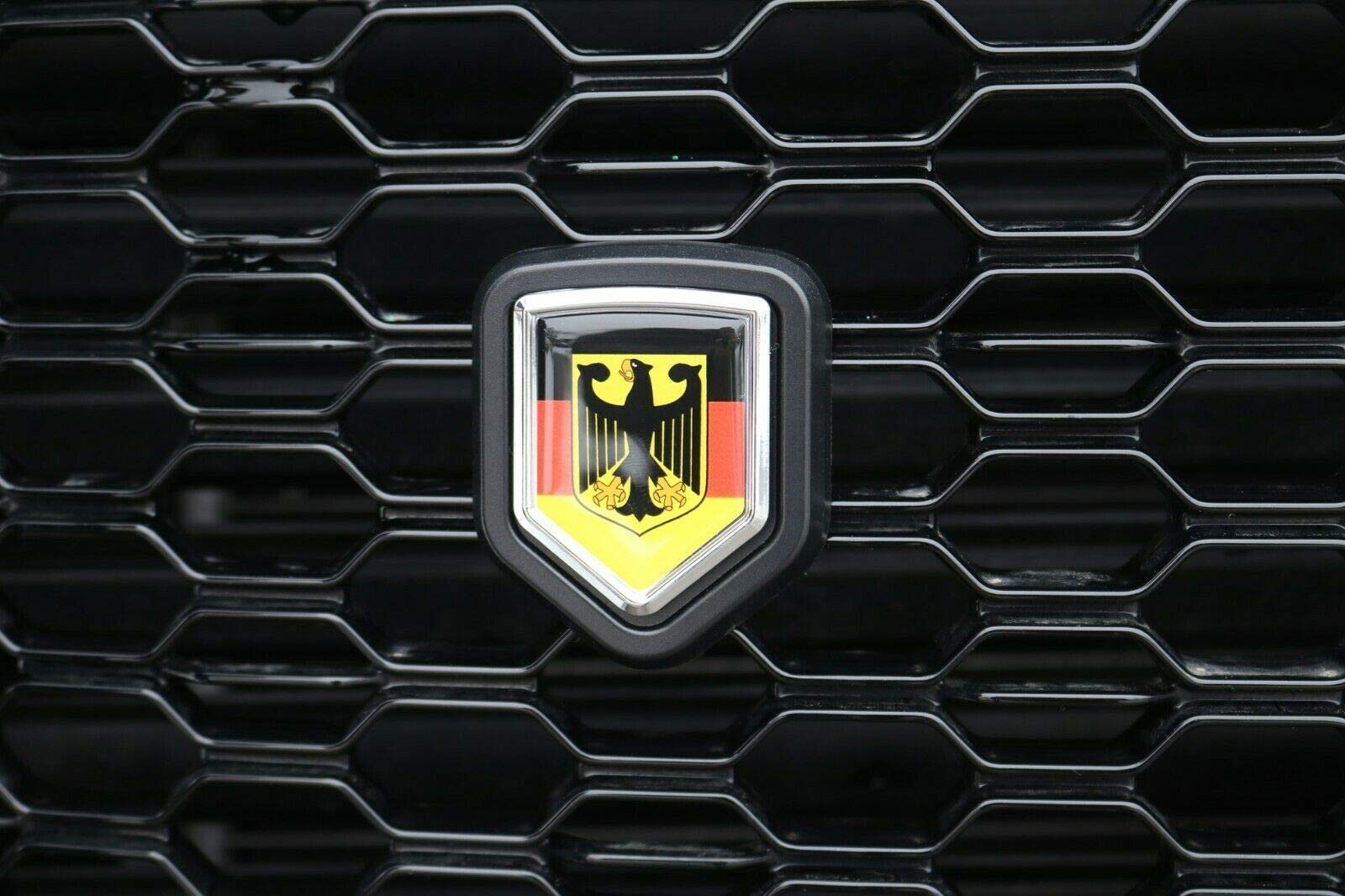 Don't Tread on Me Flag Chrome Emblem 2.6x3.1
