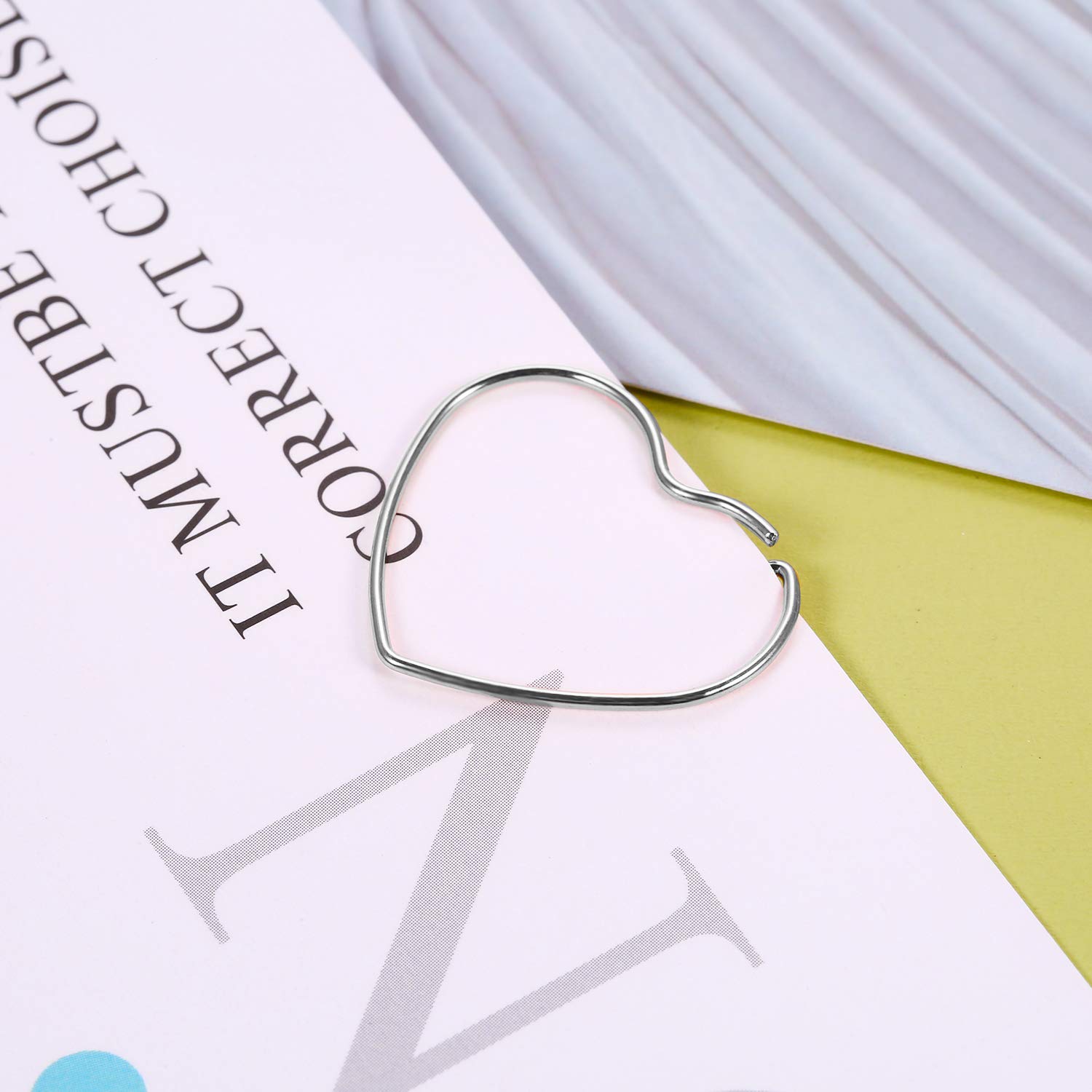 100 Pieces 3 cm Silver Heart Shaped Paper Clips - Cute Bookmark Clips for Wedding Favors, Office Supplies, School Projects & Home Organization - Perfect for Scrapbooking, Gift Wrapping & DIY Crafts