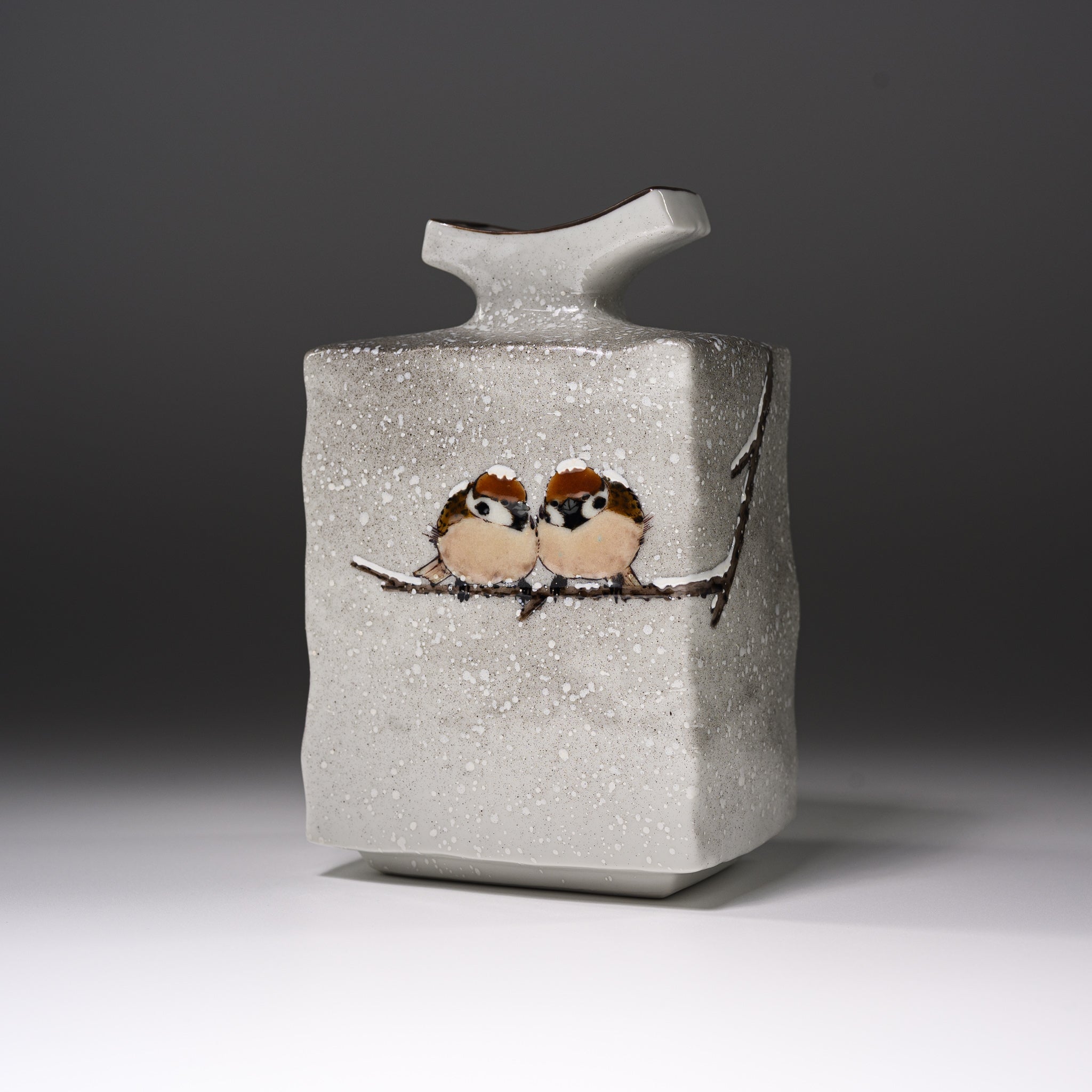 Kutani Ware Vase by Toshito Nakamura - Snowing Sparrow Design - 15cm Handcrafted Japanese Ceramic Vase - Perfect for Home Decor, Gift & Tea Ceremony