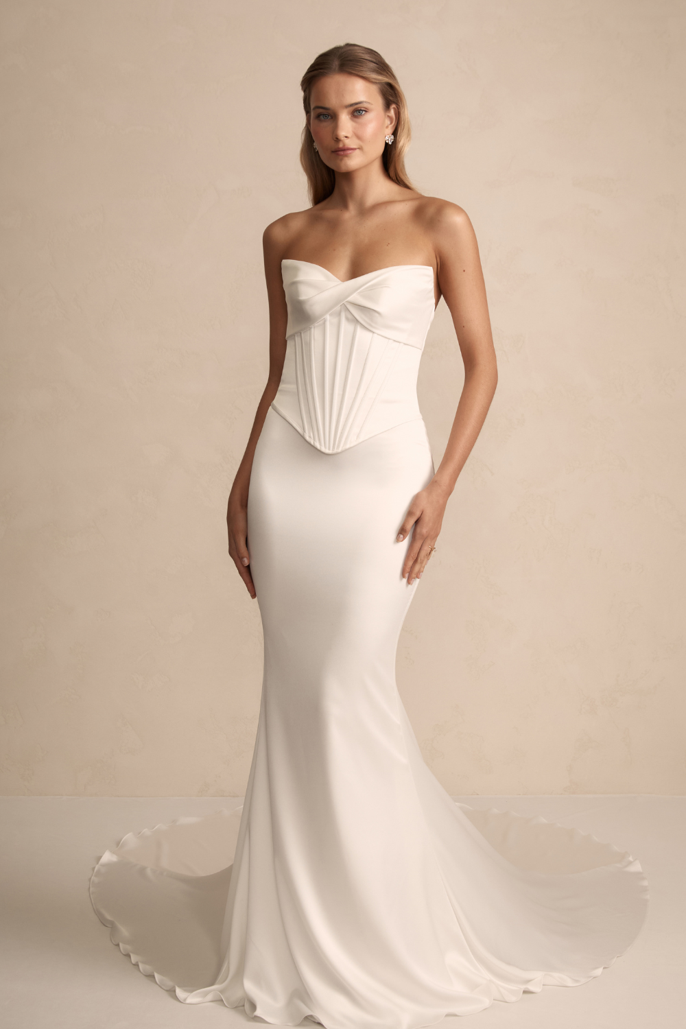 SOL Ready-to-Wear Women's Fashion Clothing - Stylish Outfits for Casual, Work & Special Occasions